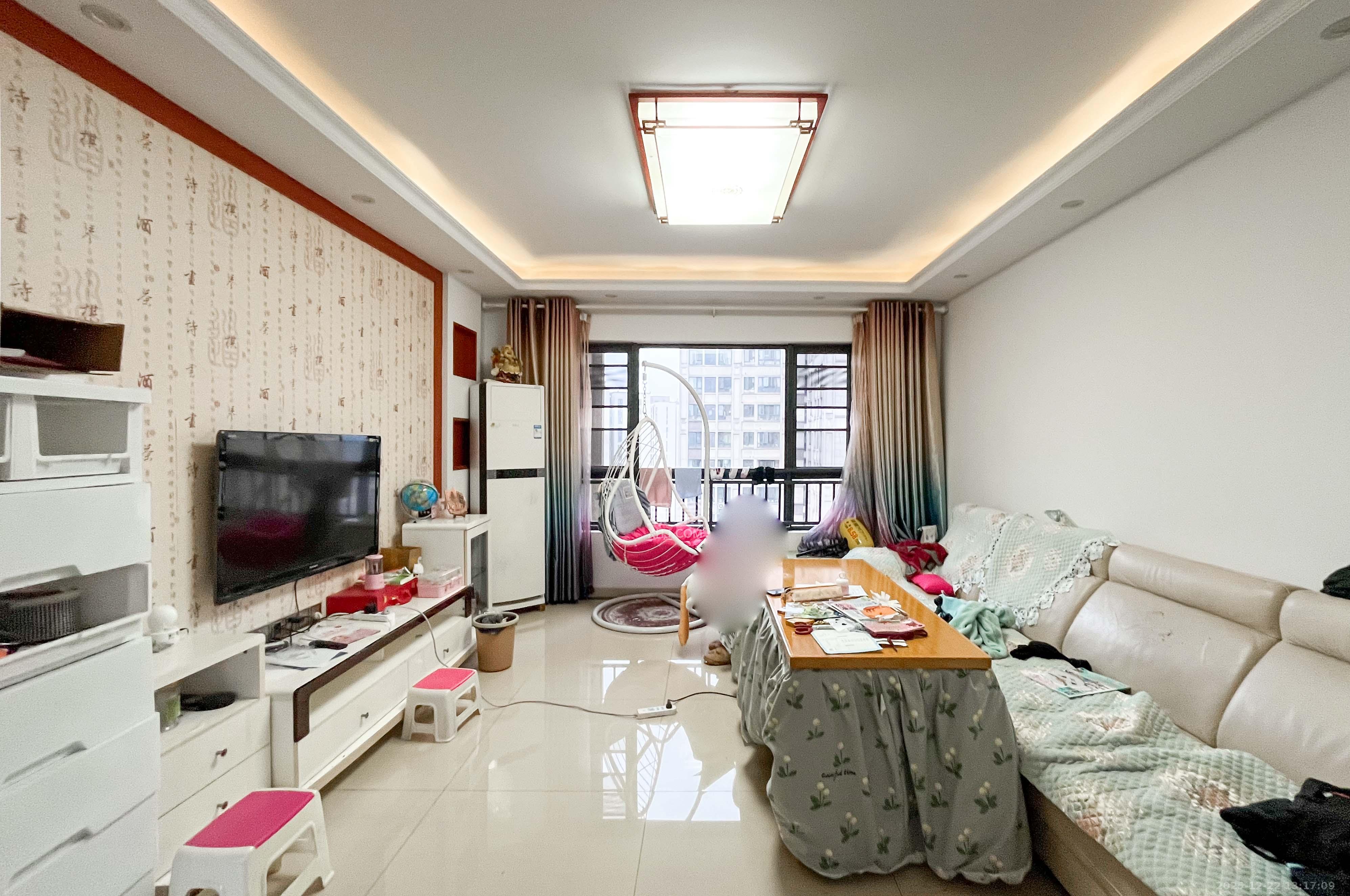 中海梅溪湖壹号  3室2厅2卫    164.0万