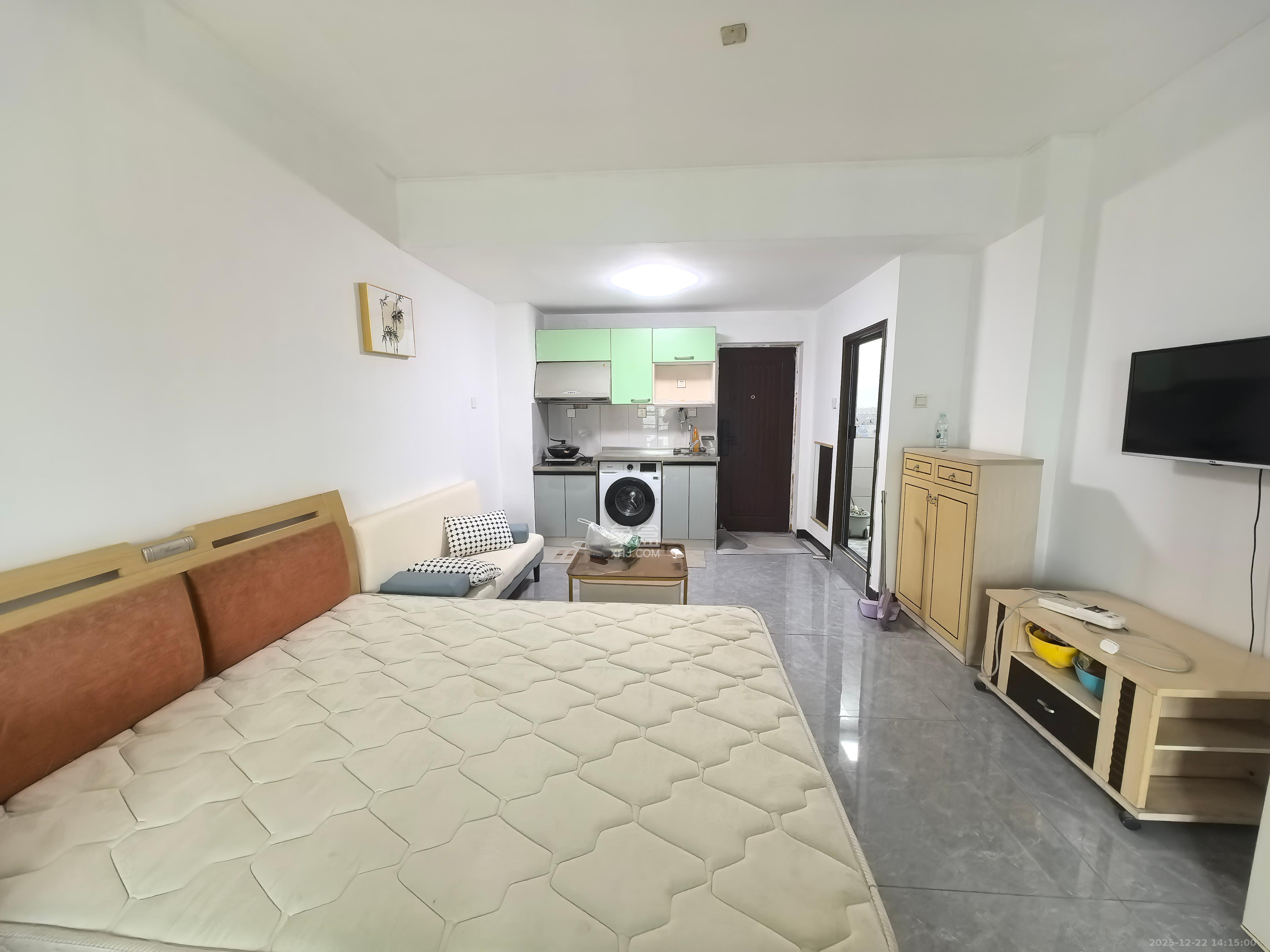 几米空间  1室1厅1卫    1400.0元/月