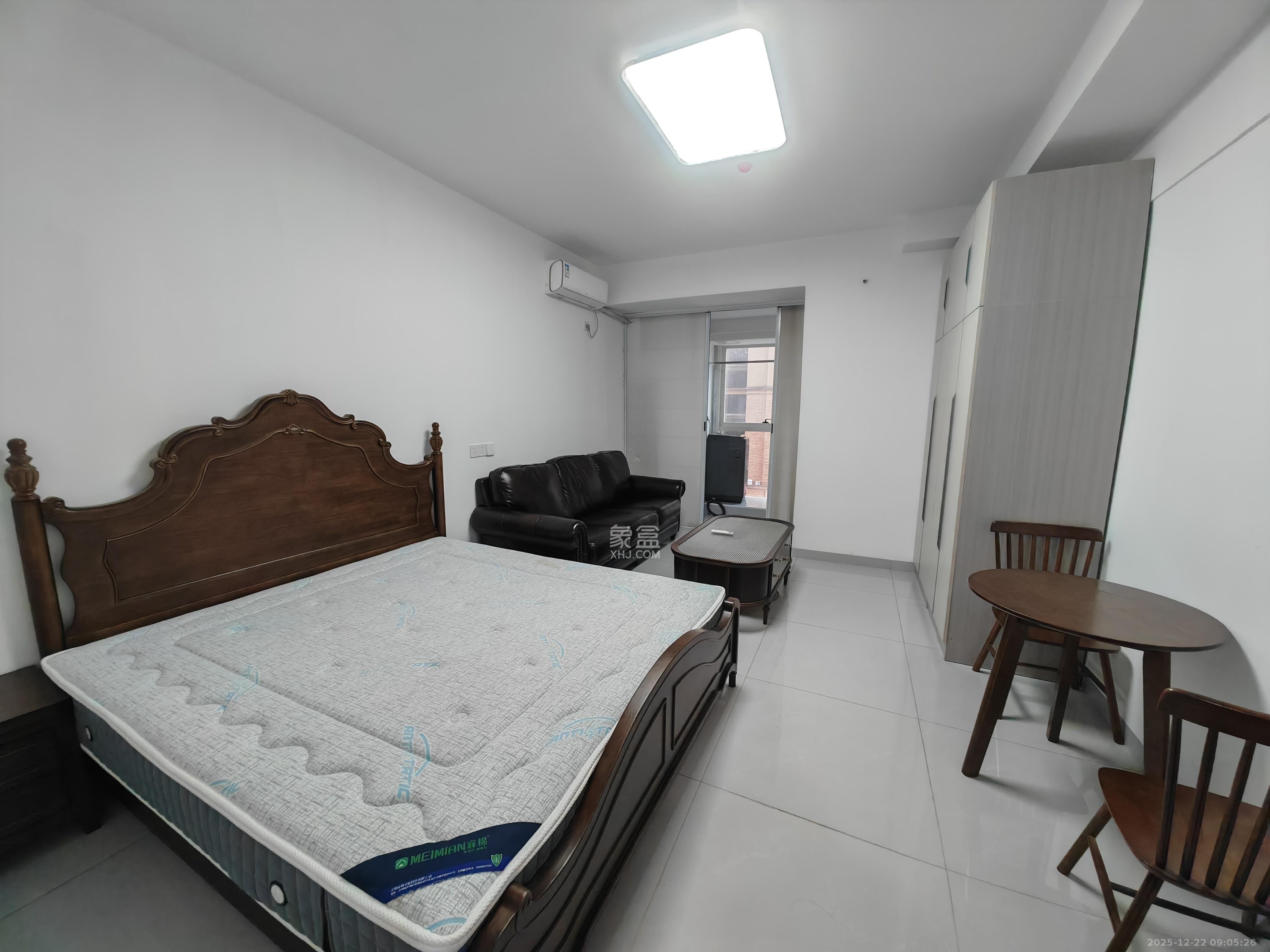 中建嘉和城  1室0厅0卫    1500.0元/月