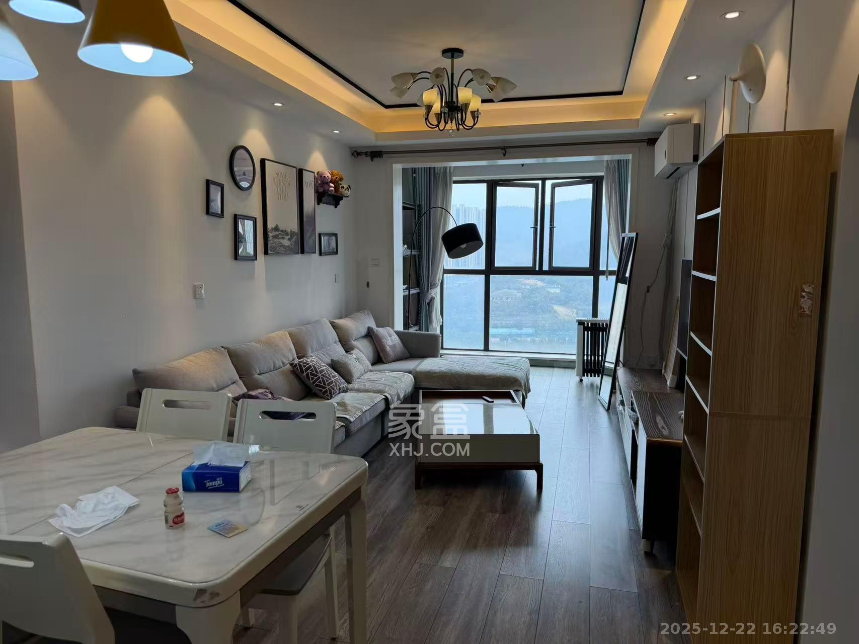 龙湖湘风原著（龙湖湘风星城）  2室2厅1卫    1900.0元/月