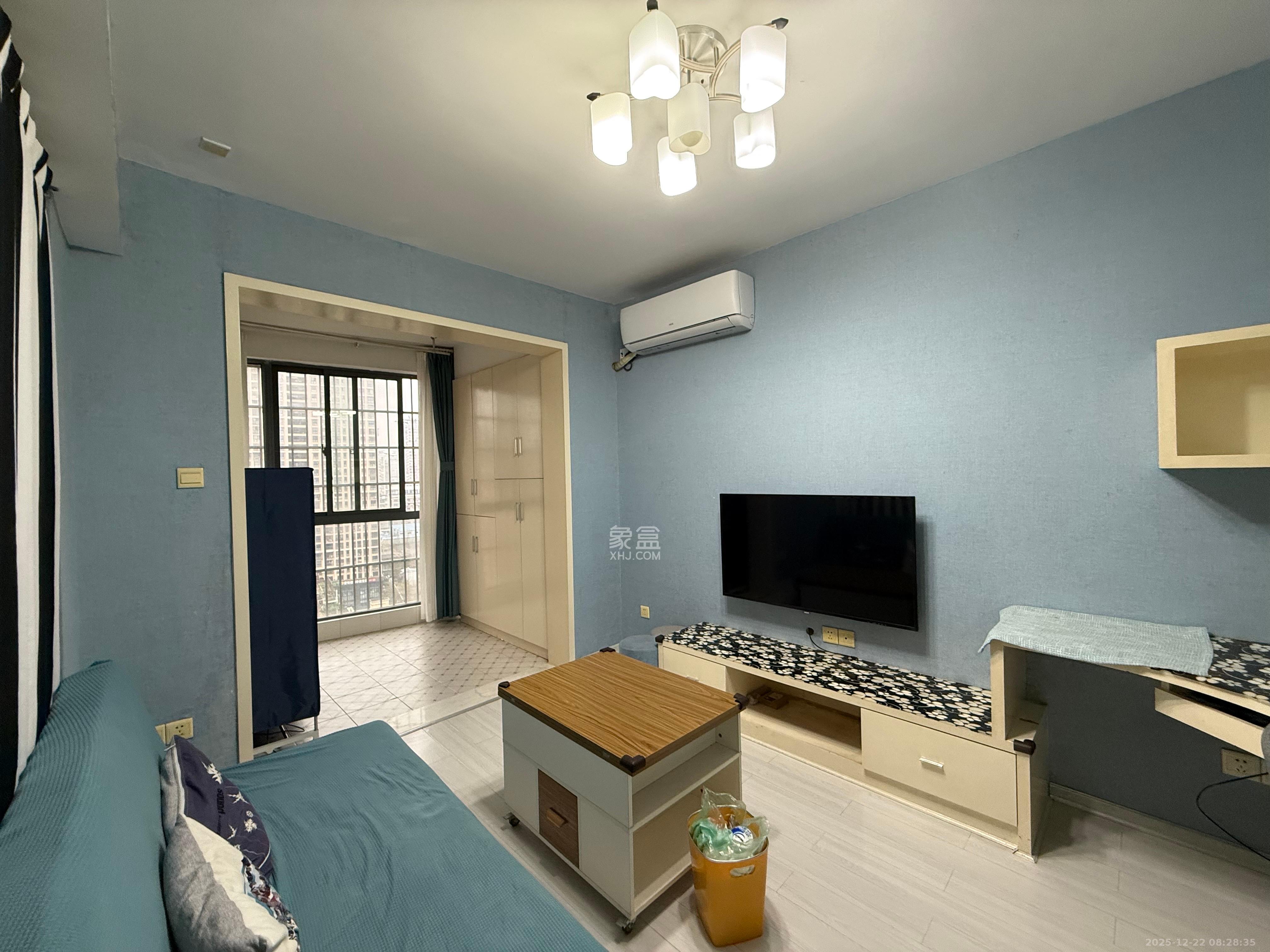 欧园  1室1厅1卫    2200.0元/月