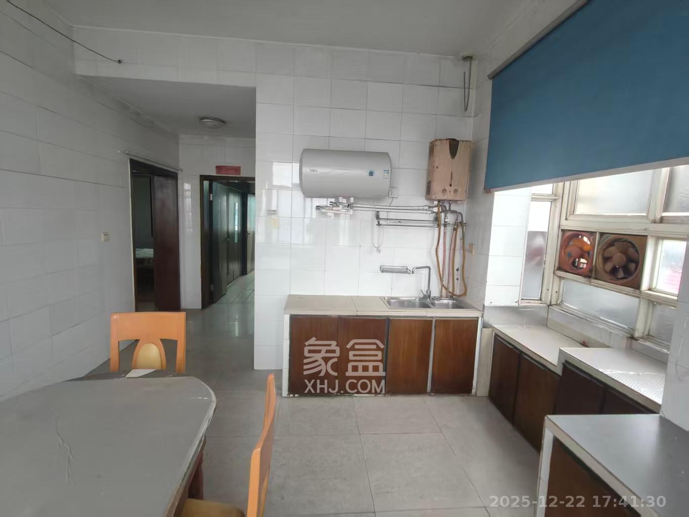 天心区大托镇私房散盘  2室2厅1卫    1000.0元/月