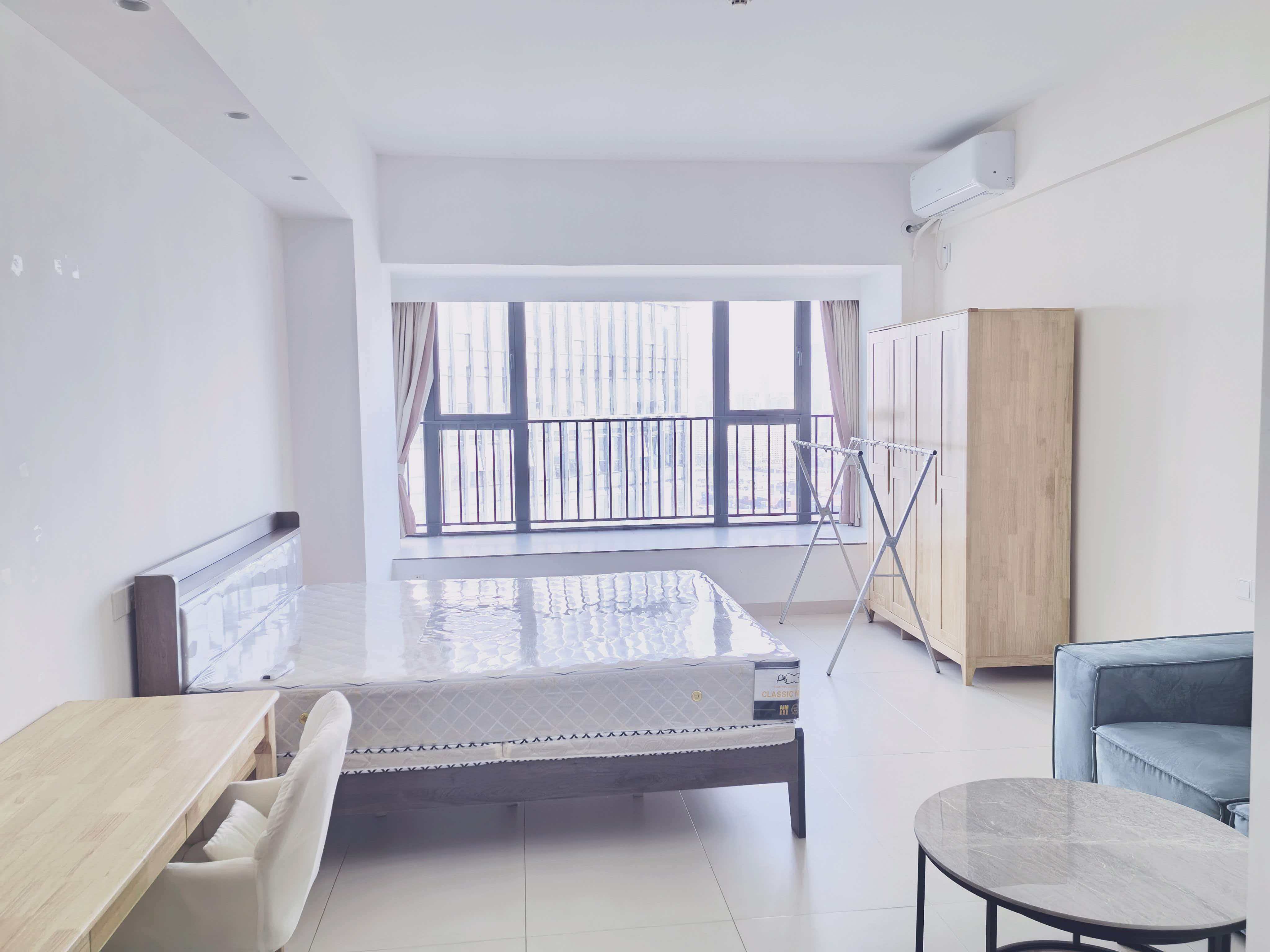 保利中央海岸四期（淳境、淳域）  1室1厅1卫    1700.0元/月