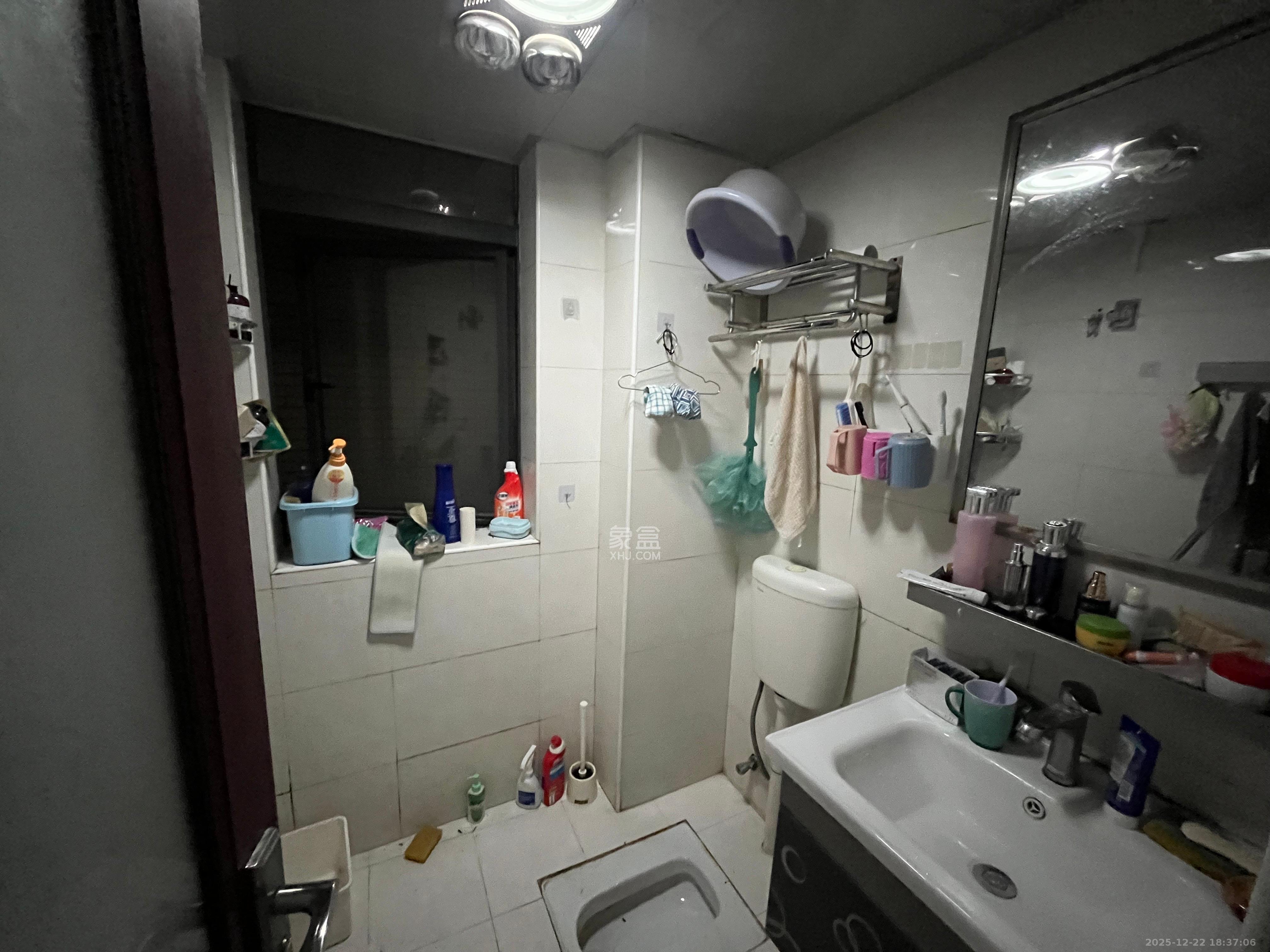 星城书香苑（星城书院)  1室1厅1卫    2400.0元/月室内图