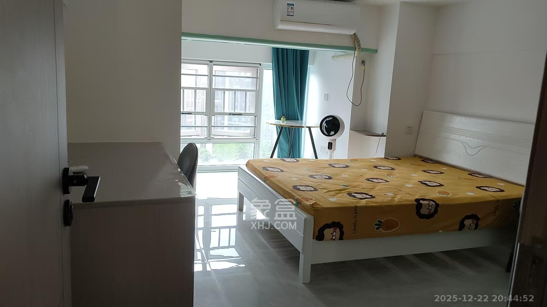 金地中交麓谷香颂(金地中交雅苑)  1室1厅1卫    1300.0元/月