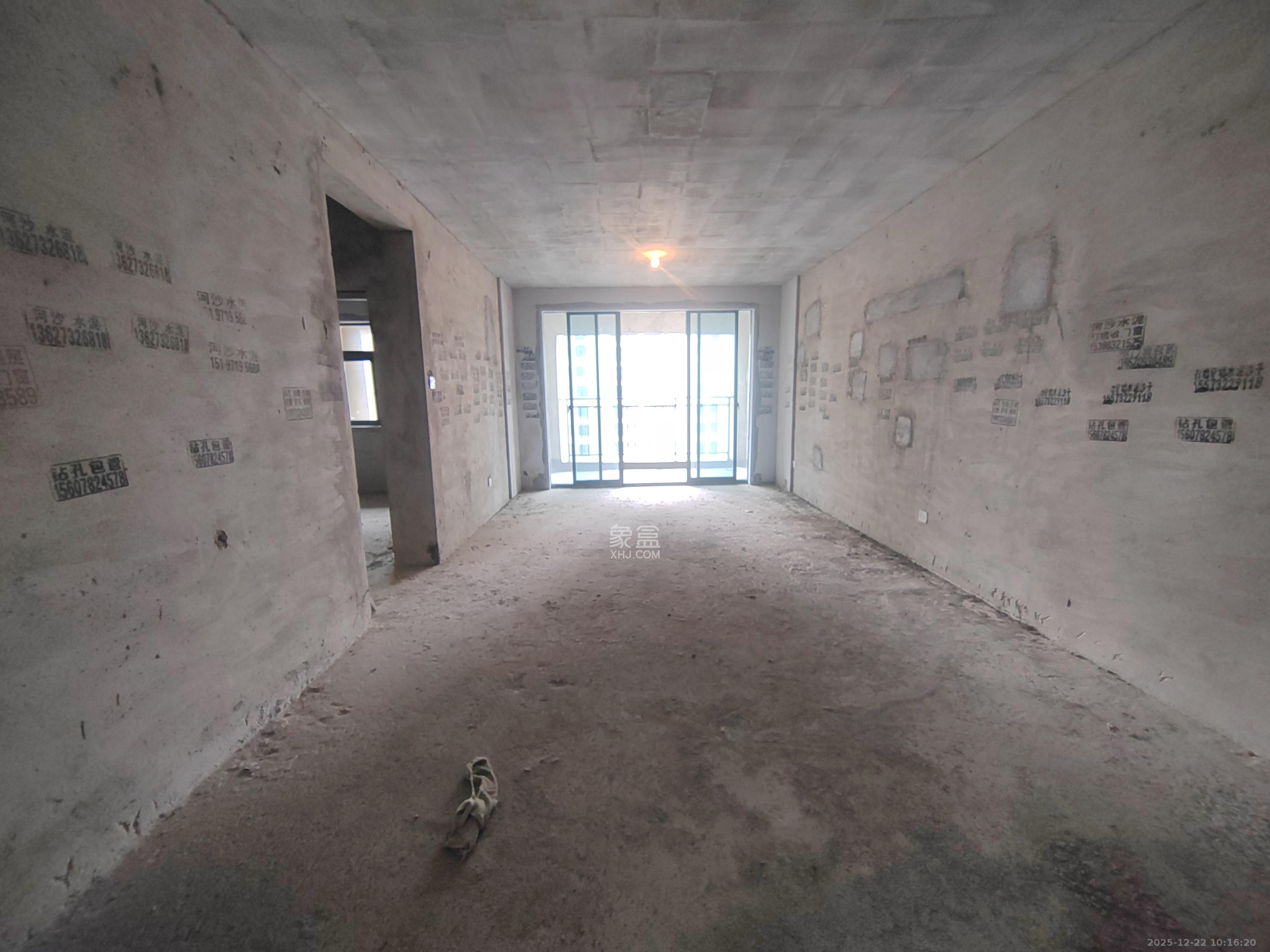 天元御城  3室2厅2卫    52.8万