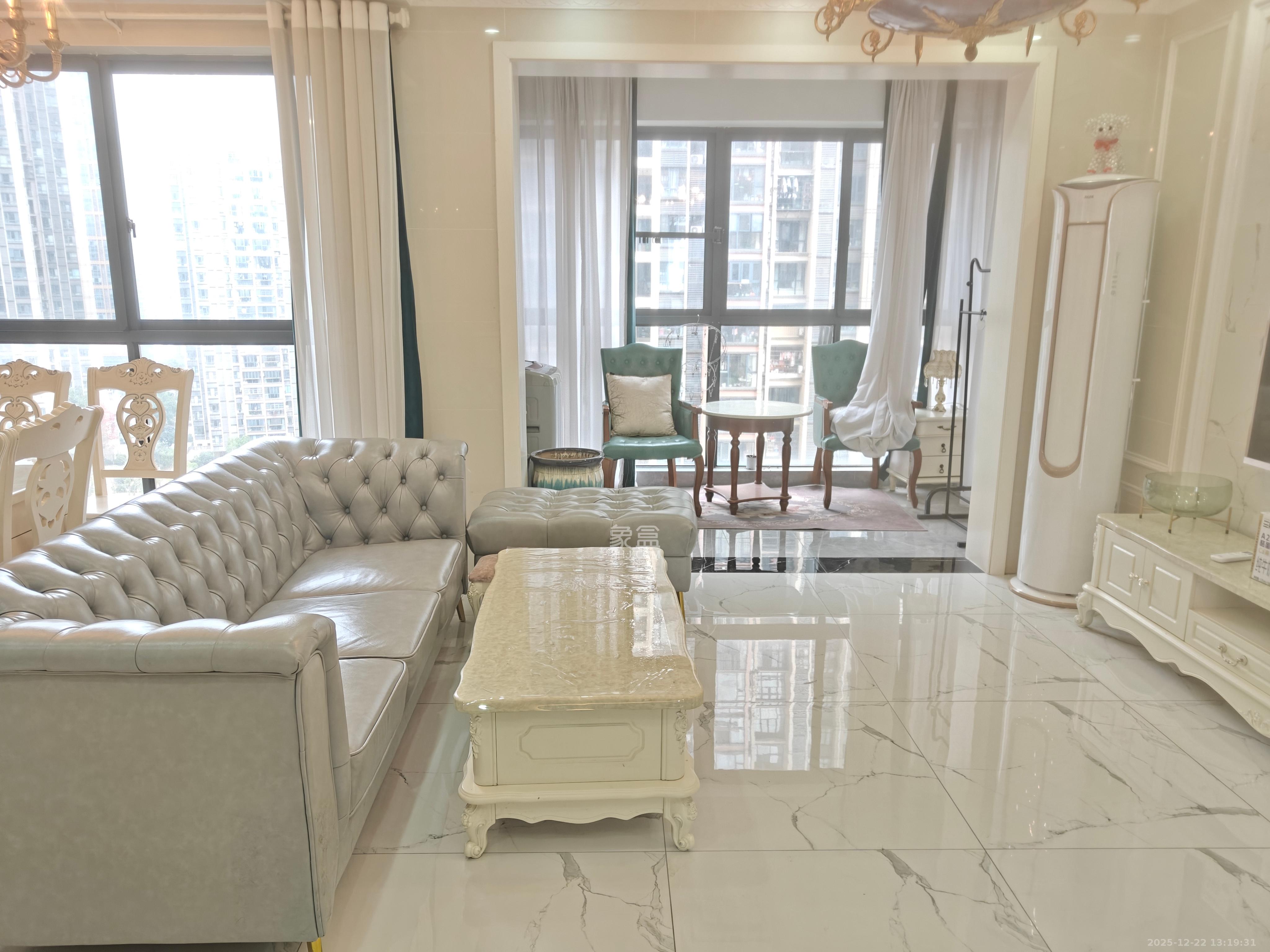 盛世耀凯  3室2厅1卫    2800.0元/月