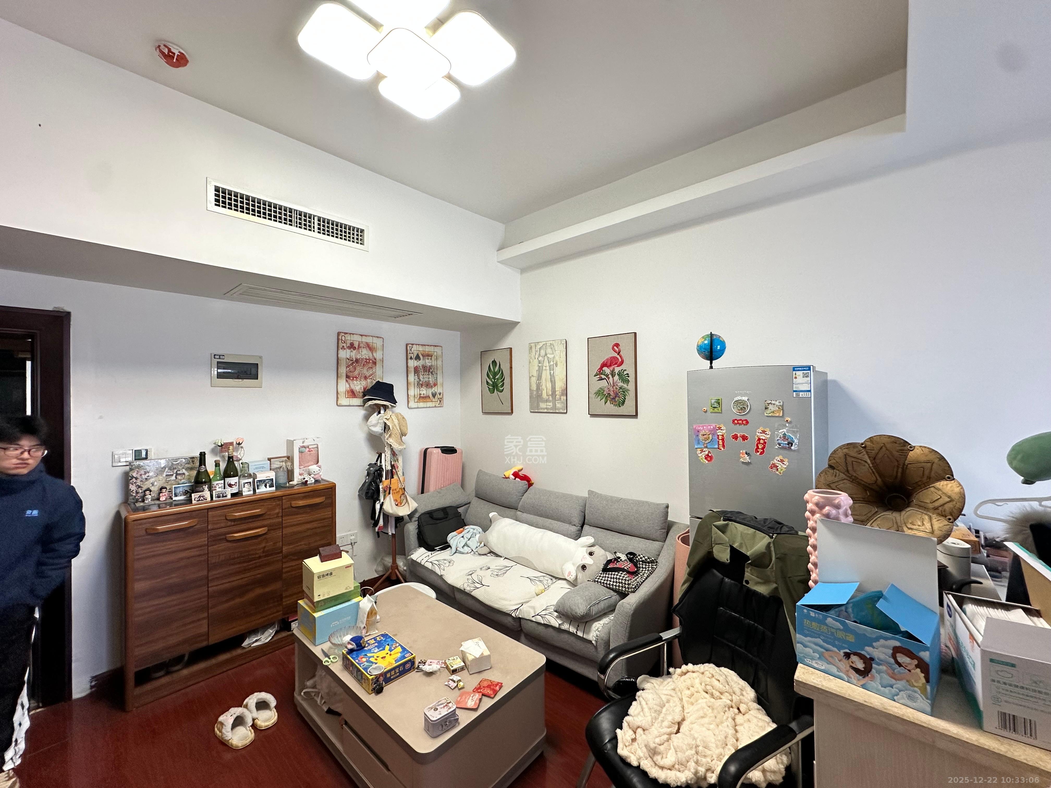 万坤图财富广场  1室1厅1卫    1800.0元/月