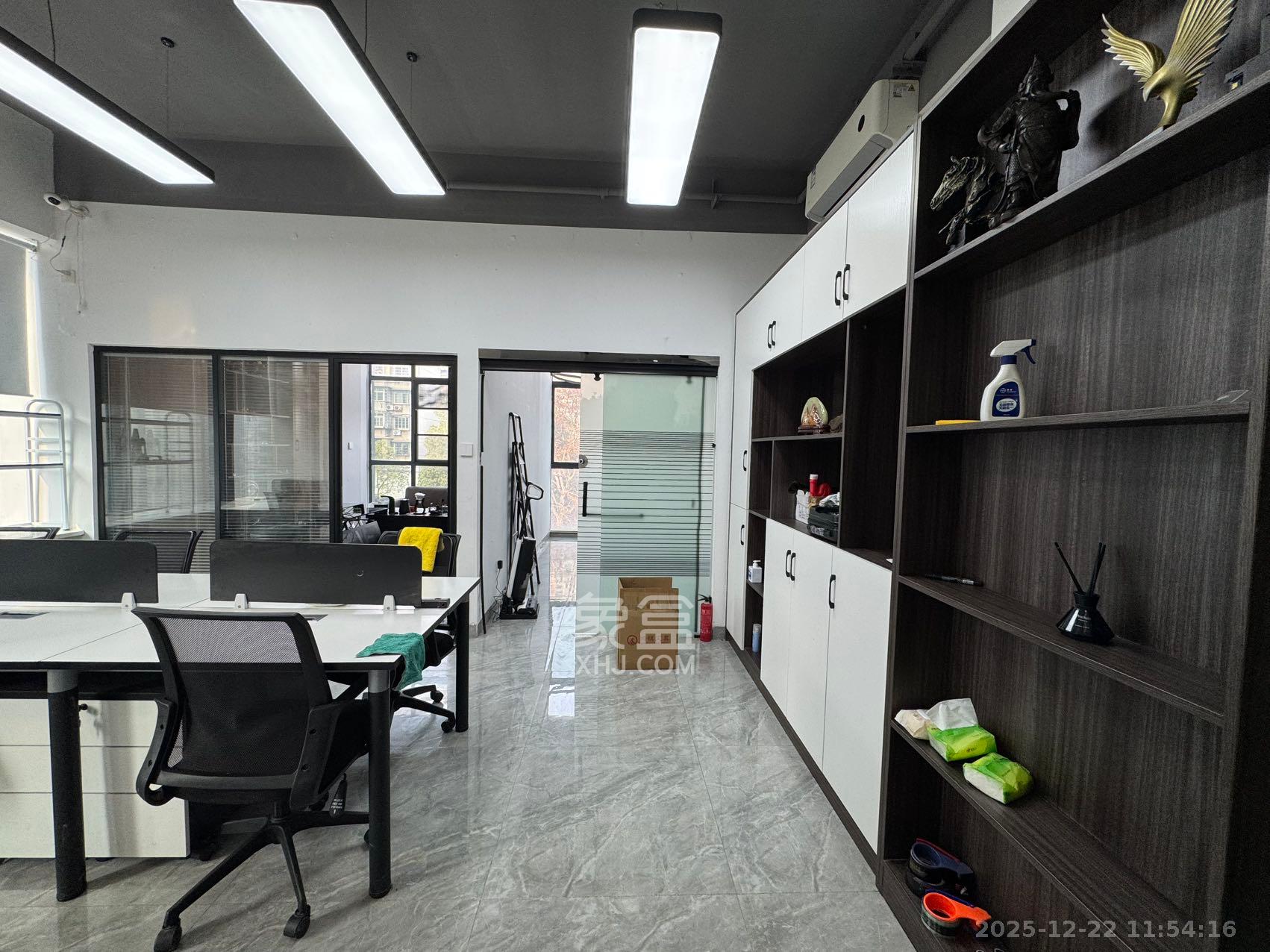 裕天国际商汇中心   60.0㎡      2600.0元/月室内图