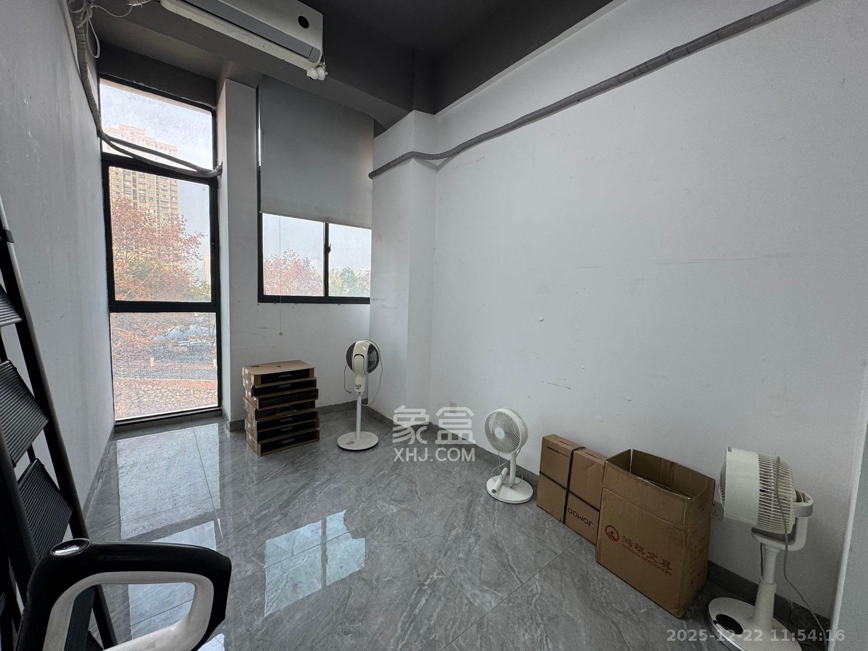 裕天国际商汇中心   60.0㎡      2600.0元/月室内图