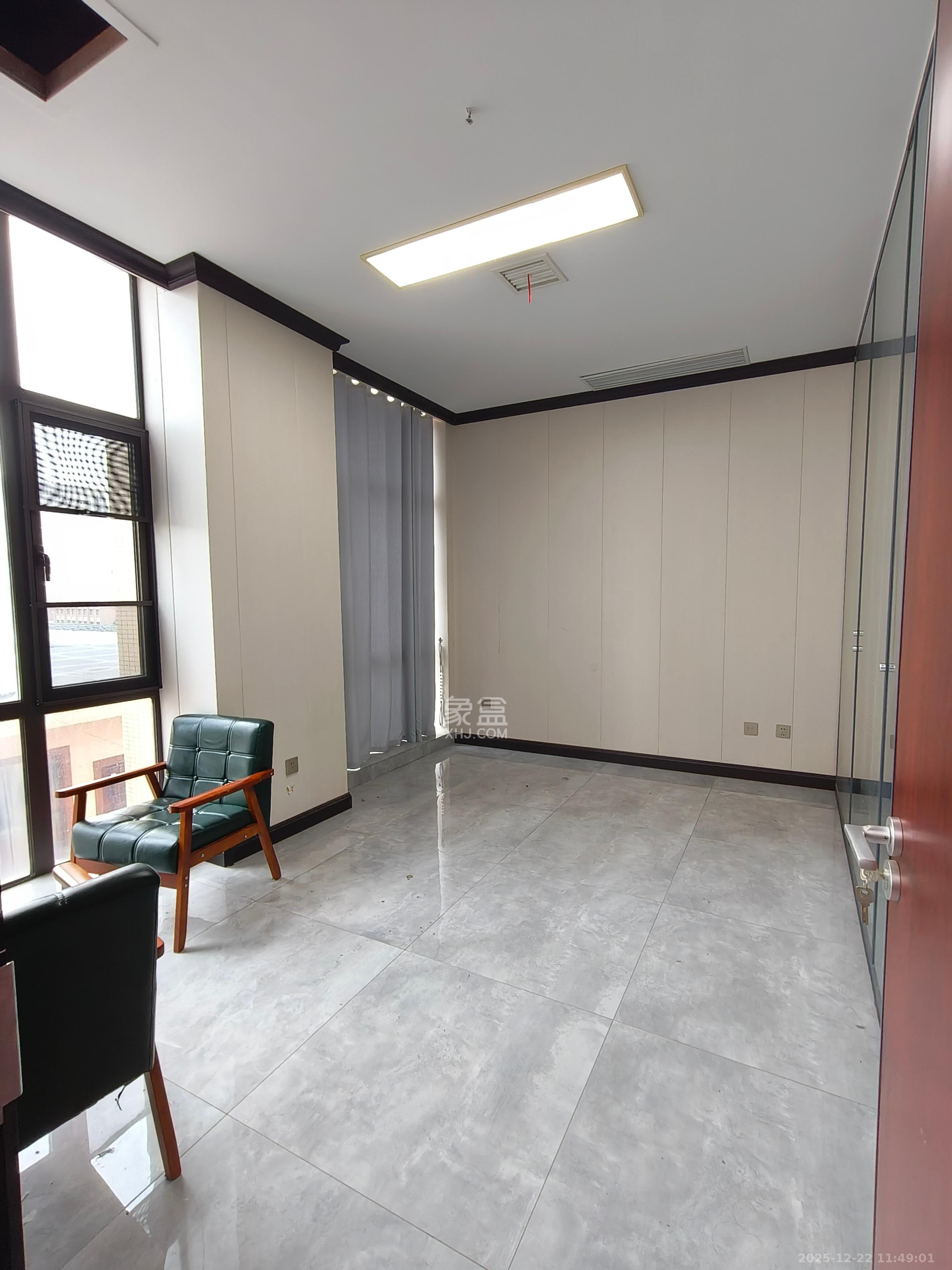 星雅美辰   240.0㎡      12800.0元/月室内图