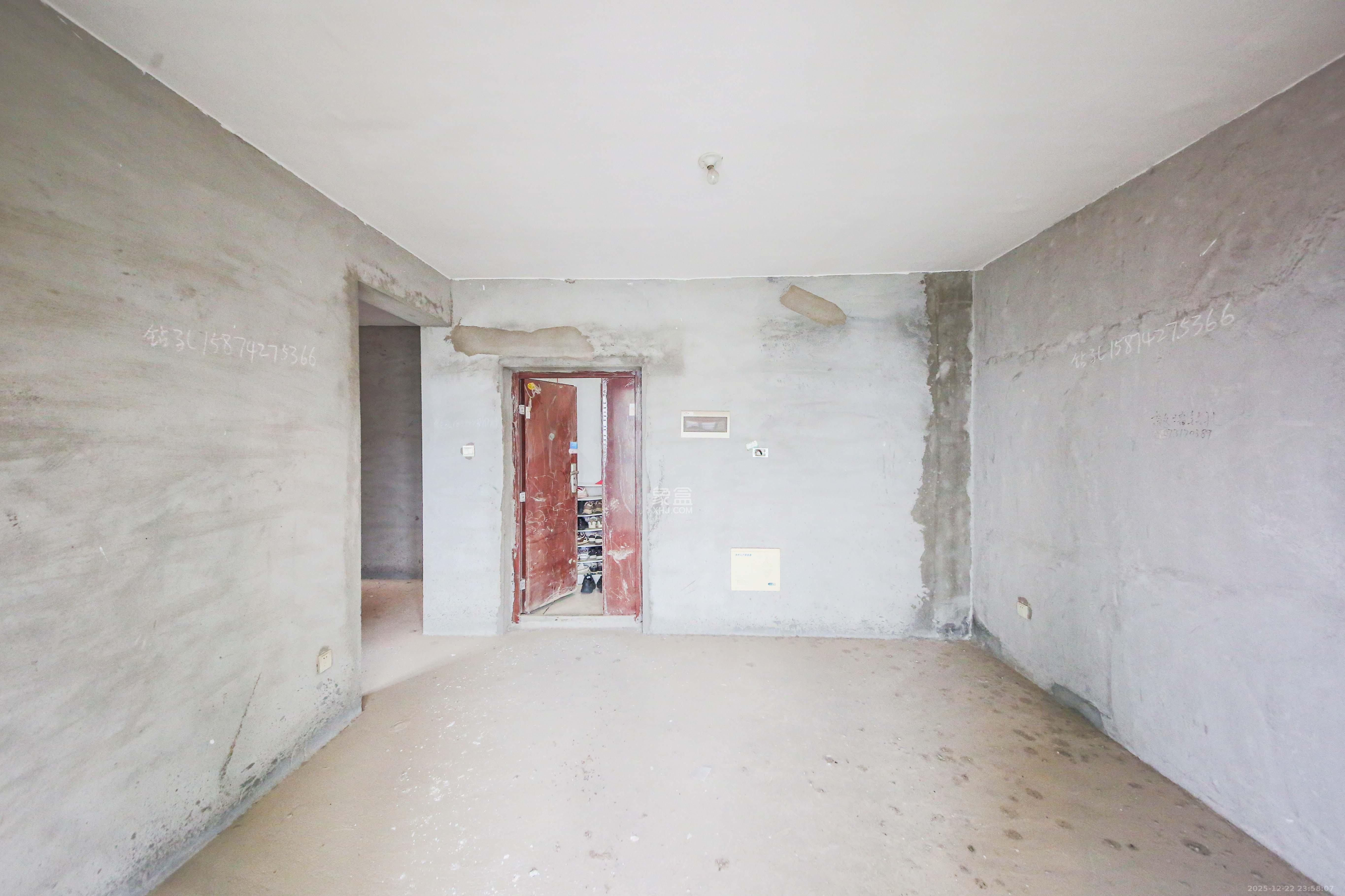 克拉美丽山庄（晟领国际）一期  2室2厅1卫    49.8万