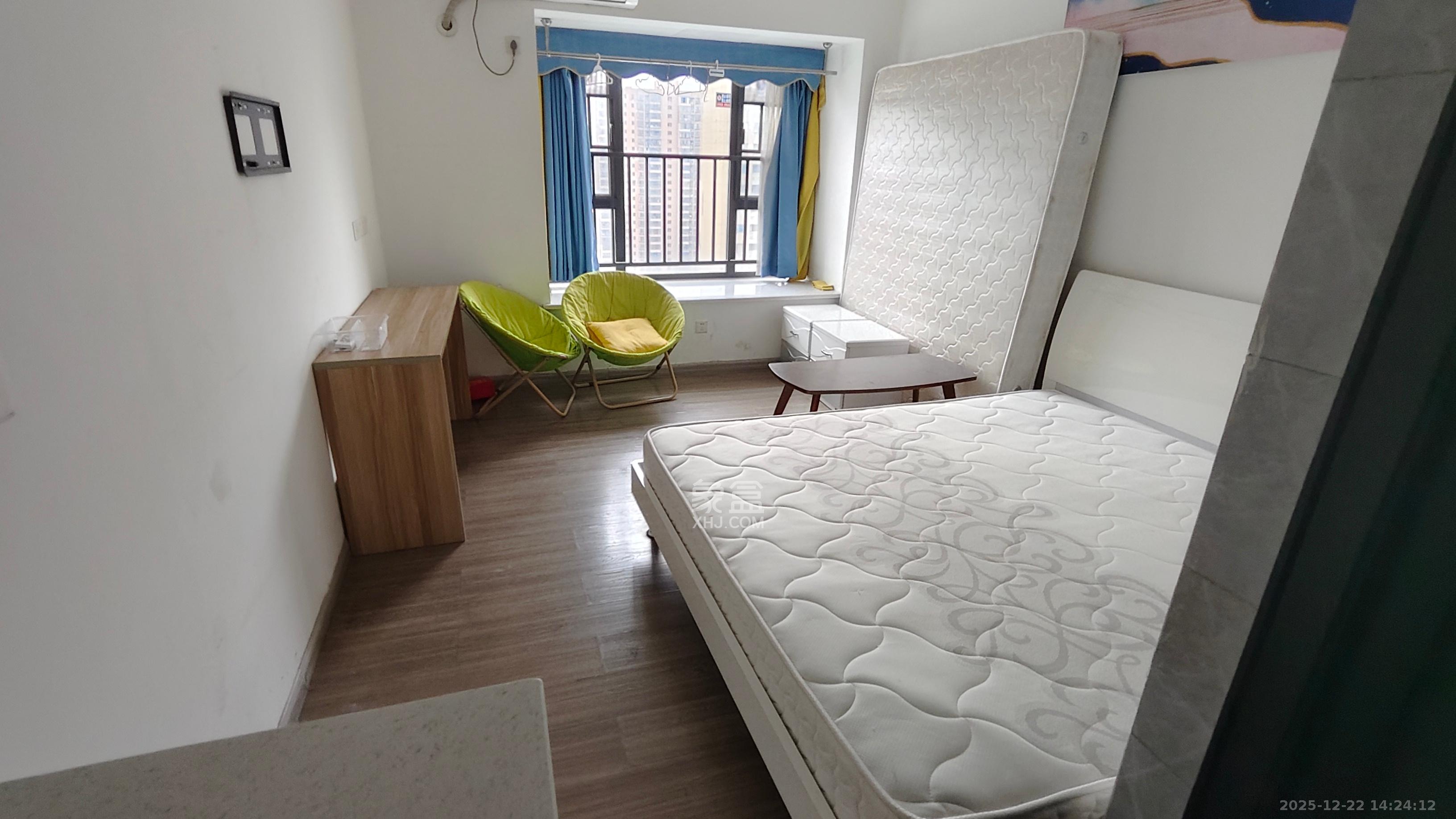 好莱城（弘德西街）