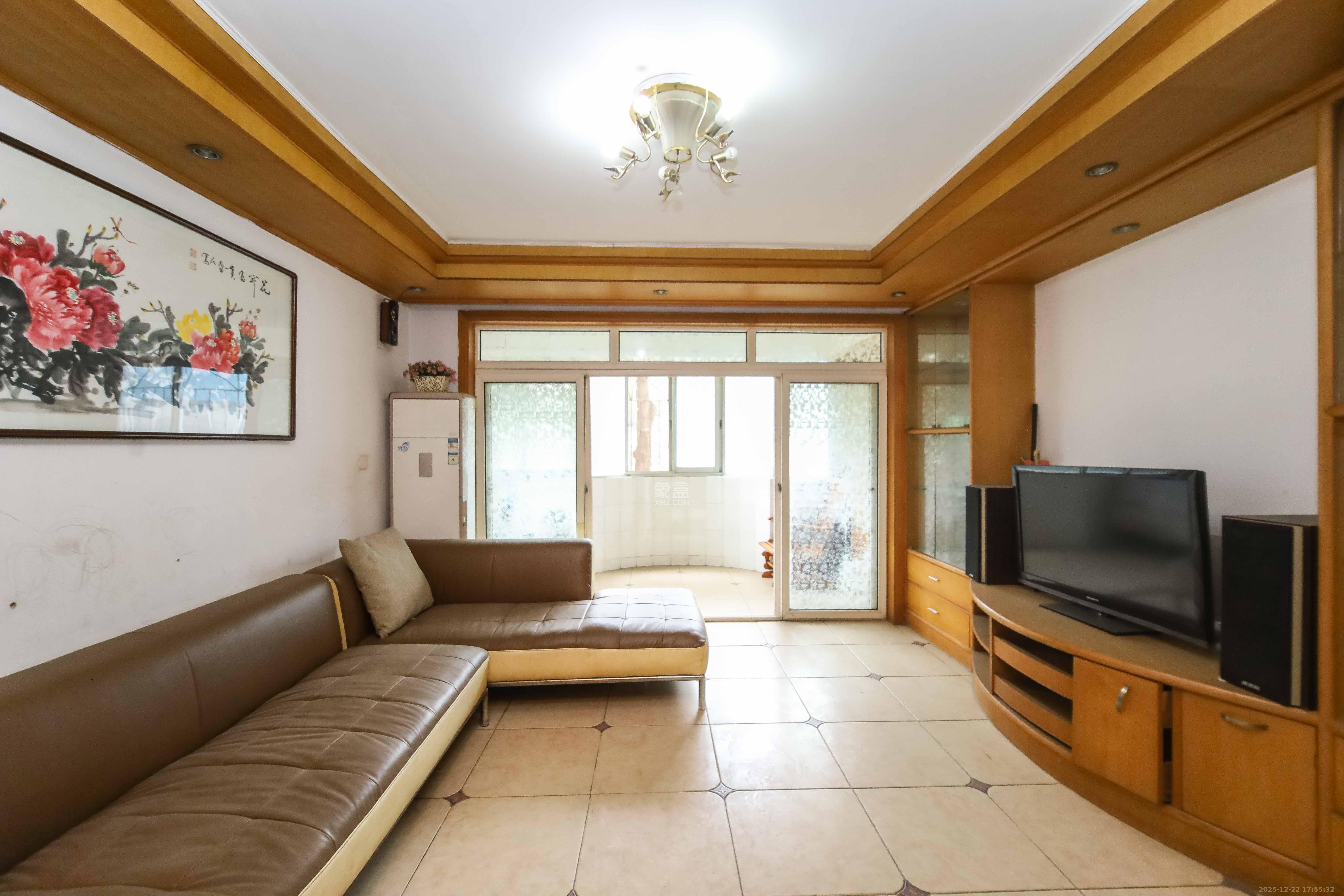 德政园  3室2厅1卫    60.0万