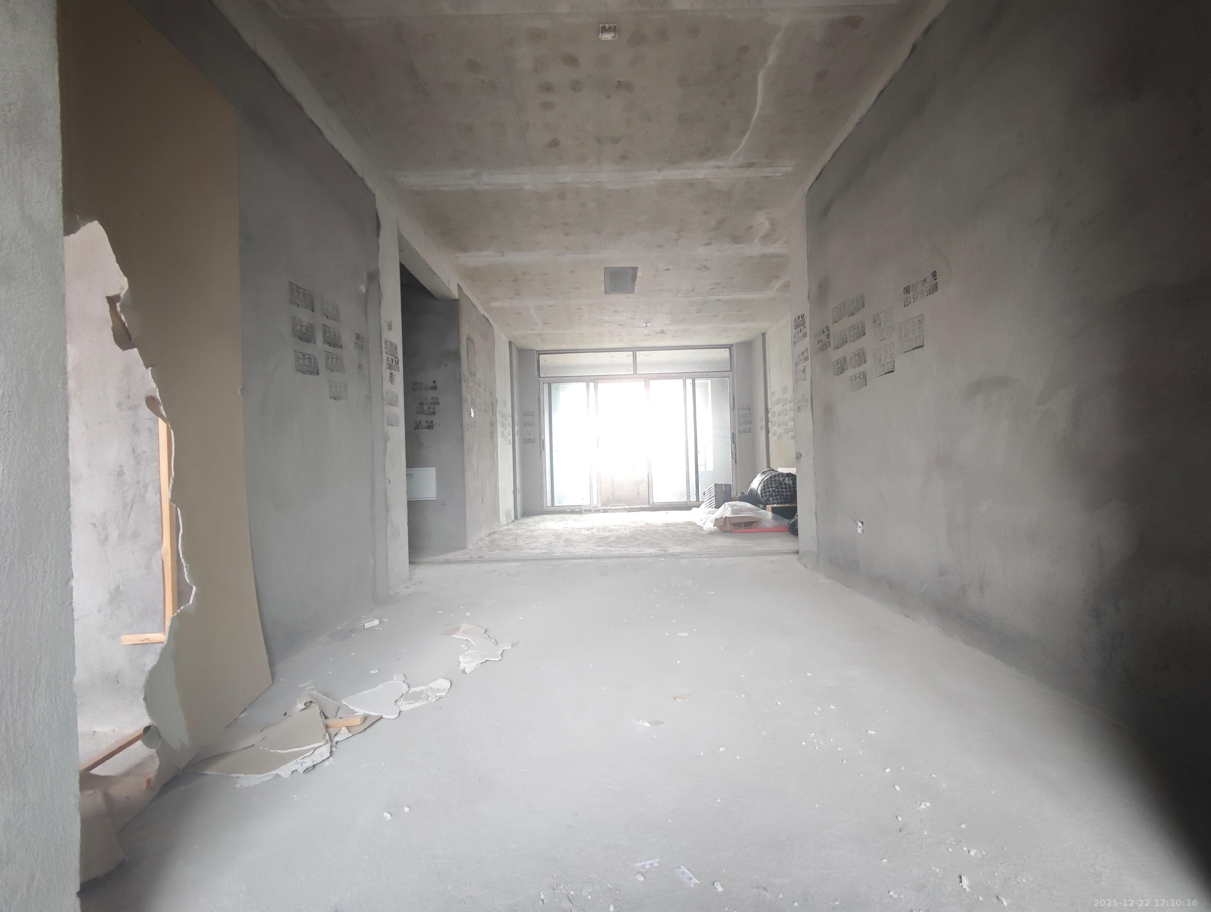 步步高新天地瑞府  5室2厅2卫    59.8万