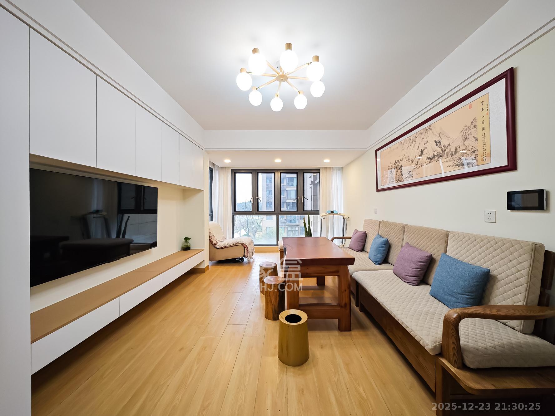 保利堂悦  4室2厅2卫    100.0万