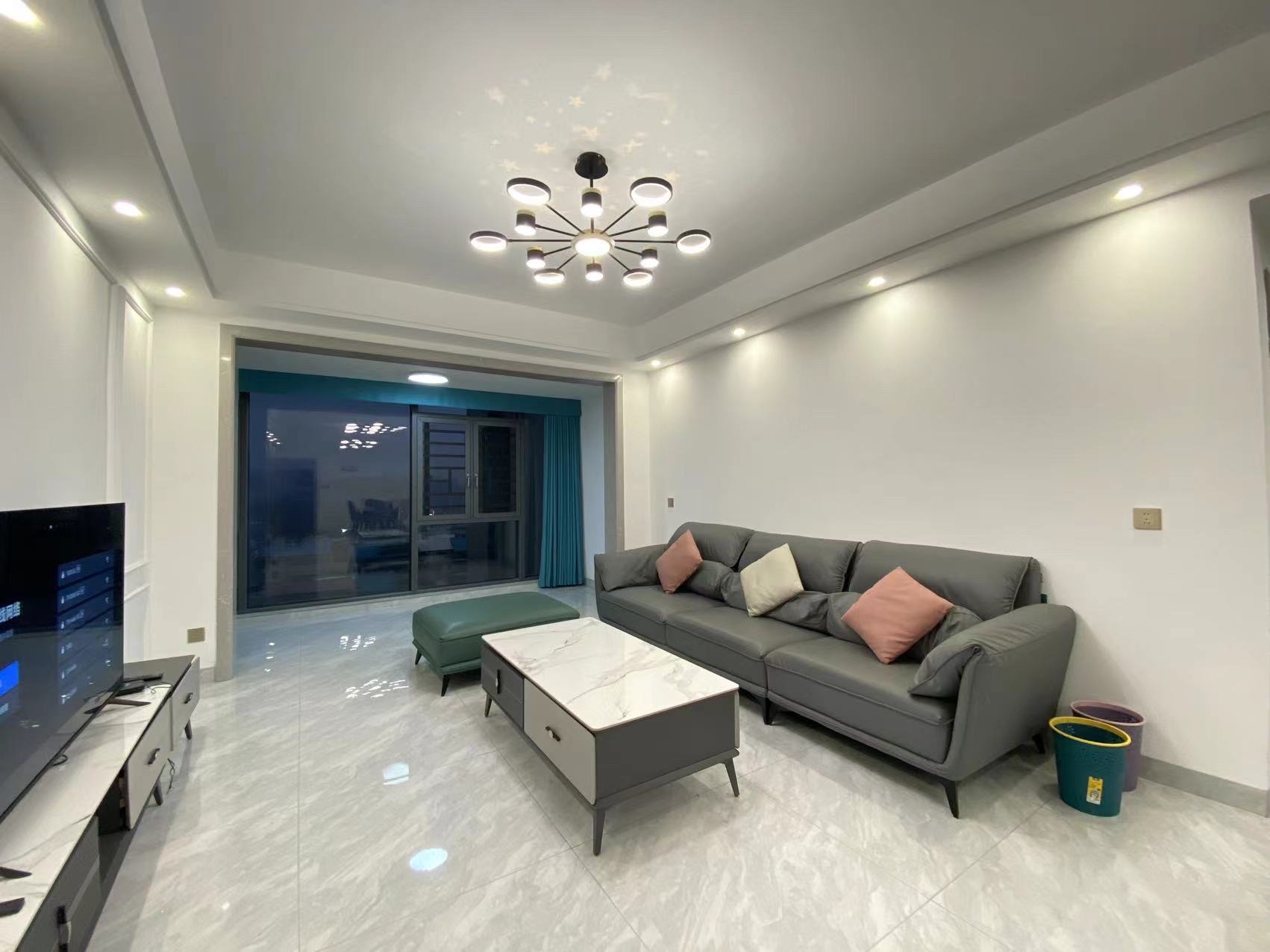 金钟大雁城  3室0厅0卫    3200.0元/月