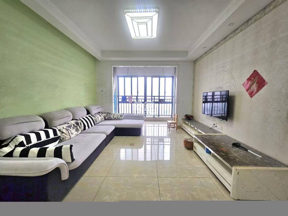 东鼎紫园  2室2厅1卫    43.0万