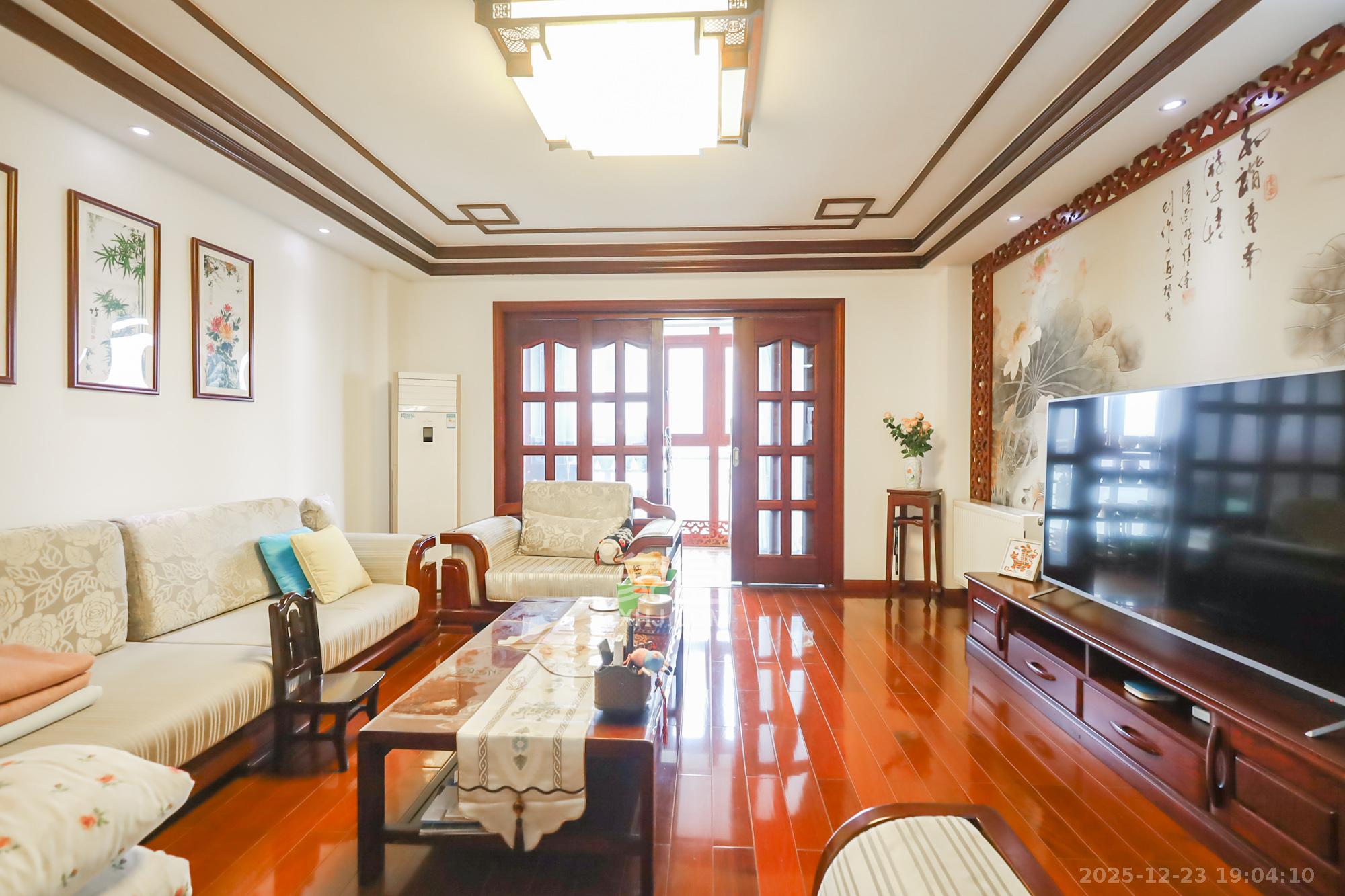 西山汇景一、二期  4室2厅2卫    260.0万