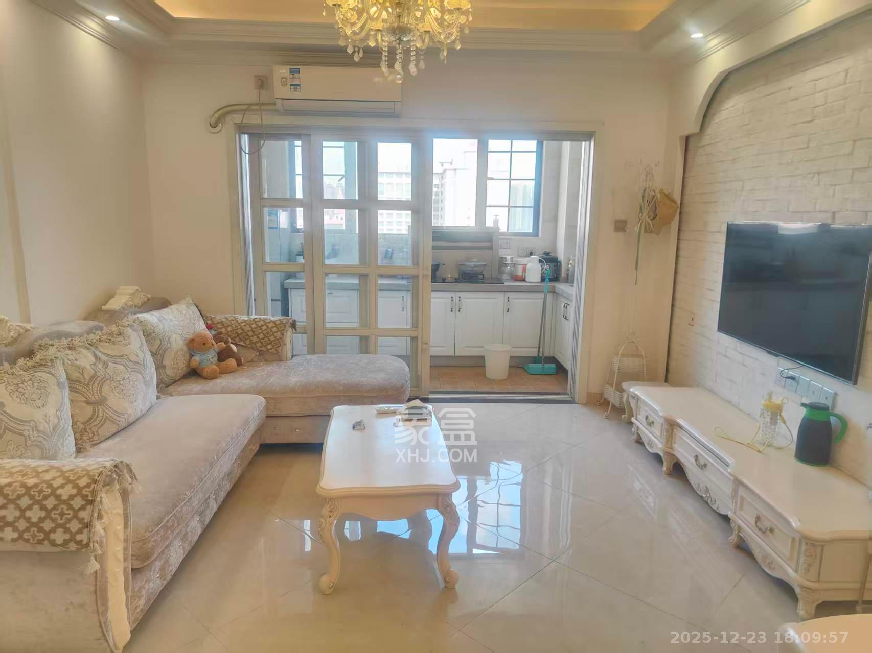 宏聚地中海  2室2厅2卫    1700.0元/月