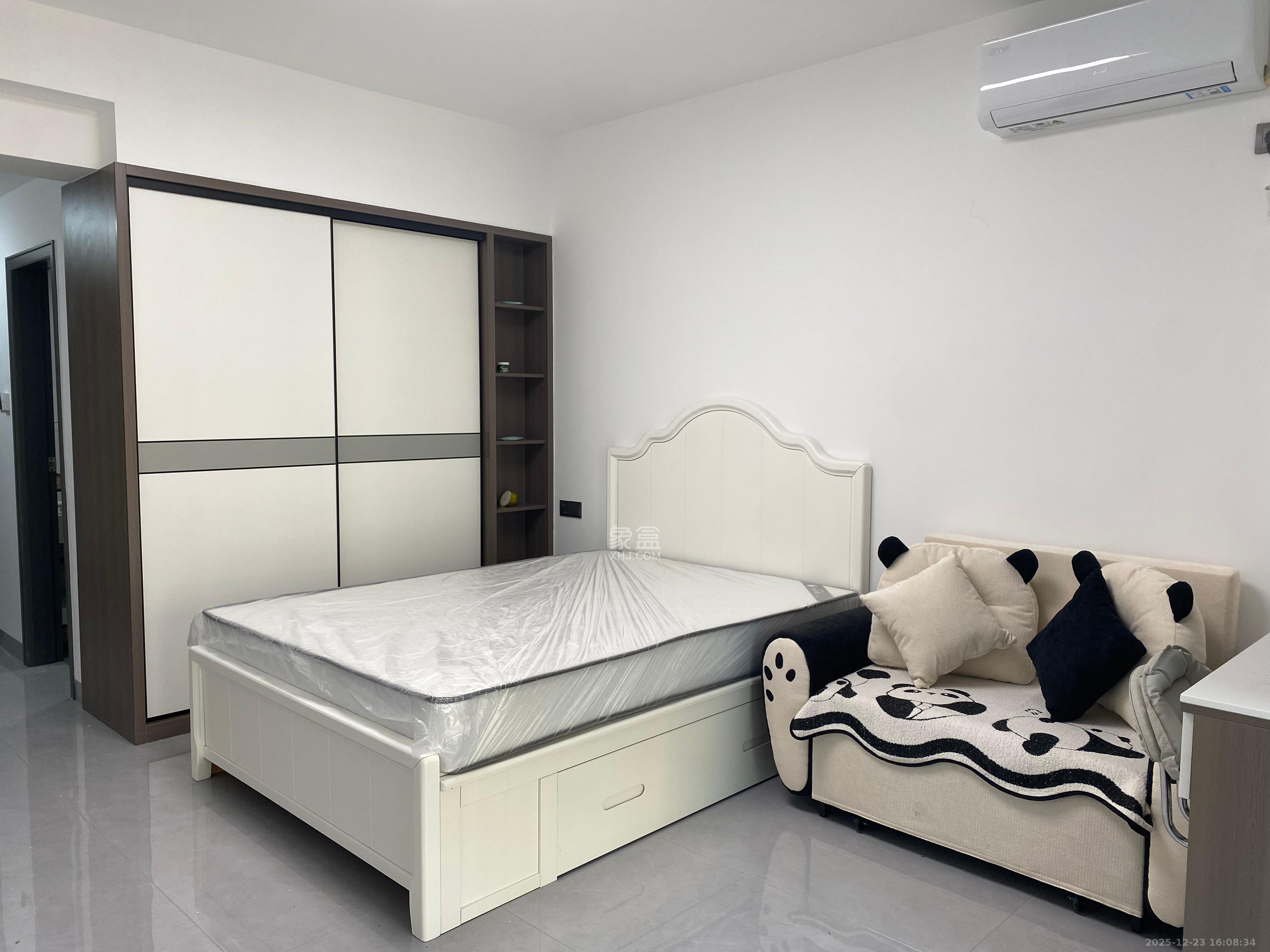 嘉裕大厦  1室1厅1卫    1800.0元/月