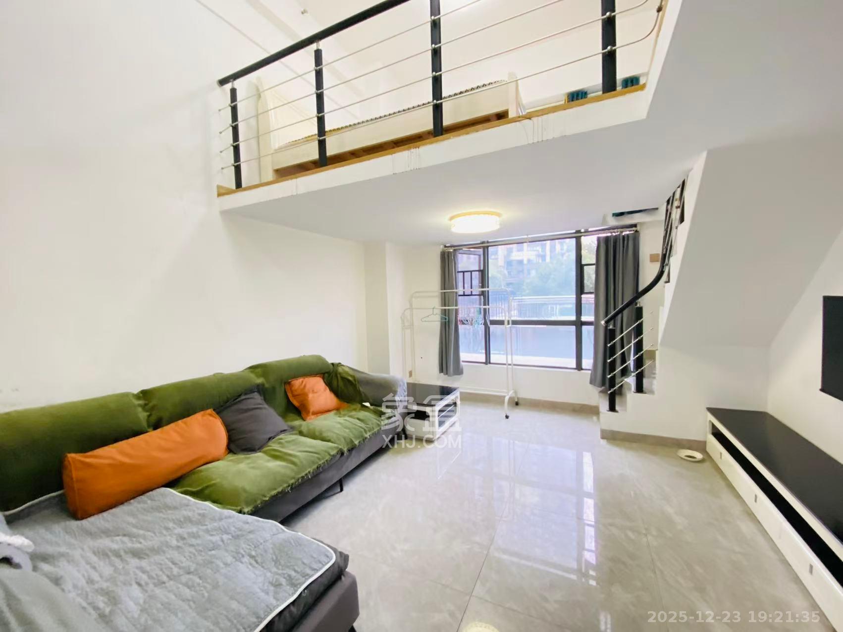 荣盛花语书苑  2室1厅1卫    1700.0元/月