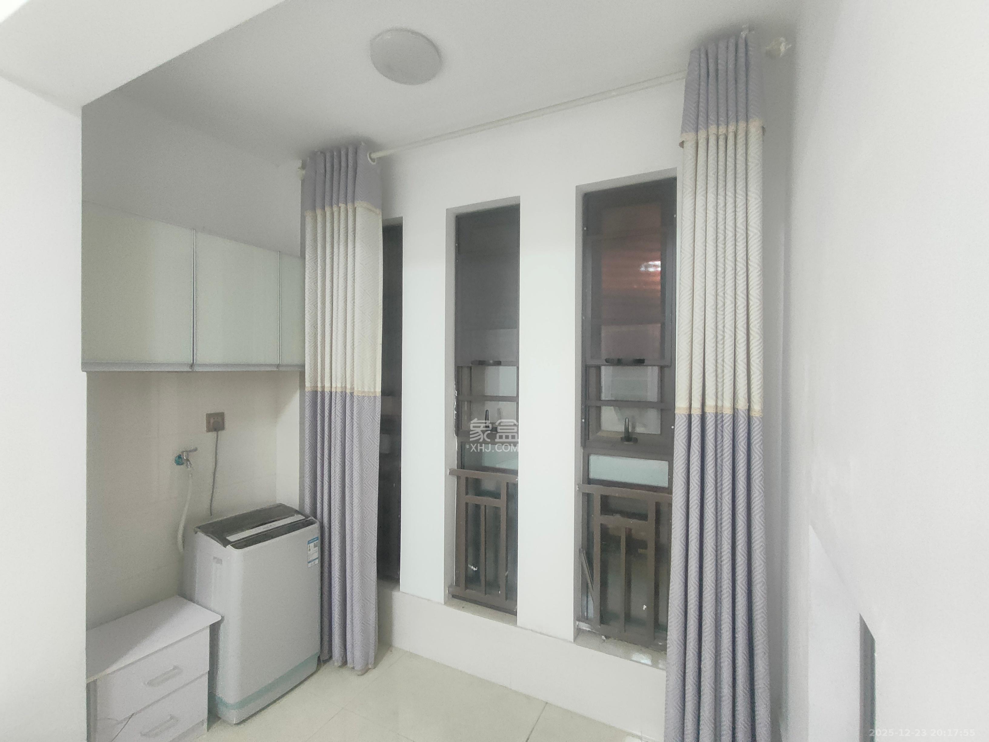 旭辉御府   41.43㎡      1300.0元/月室内图