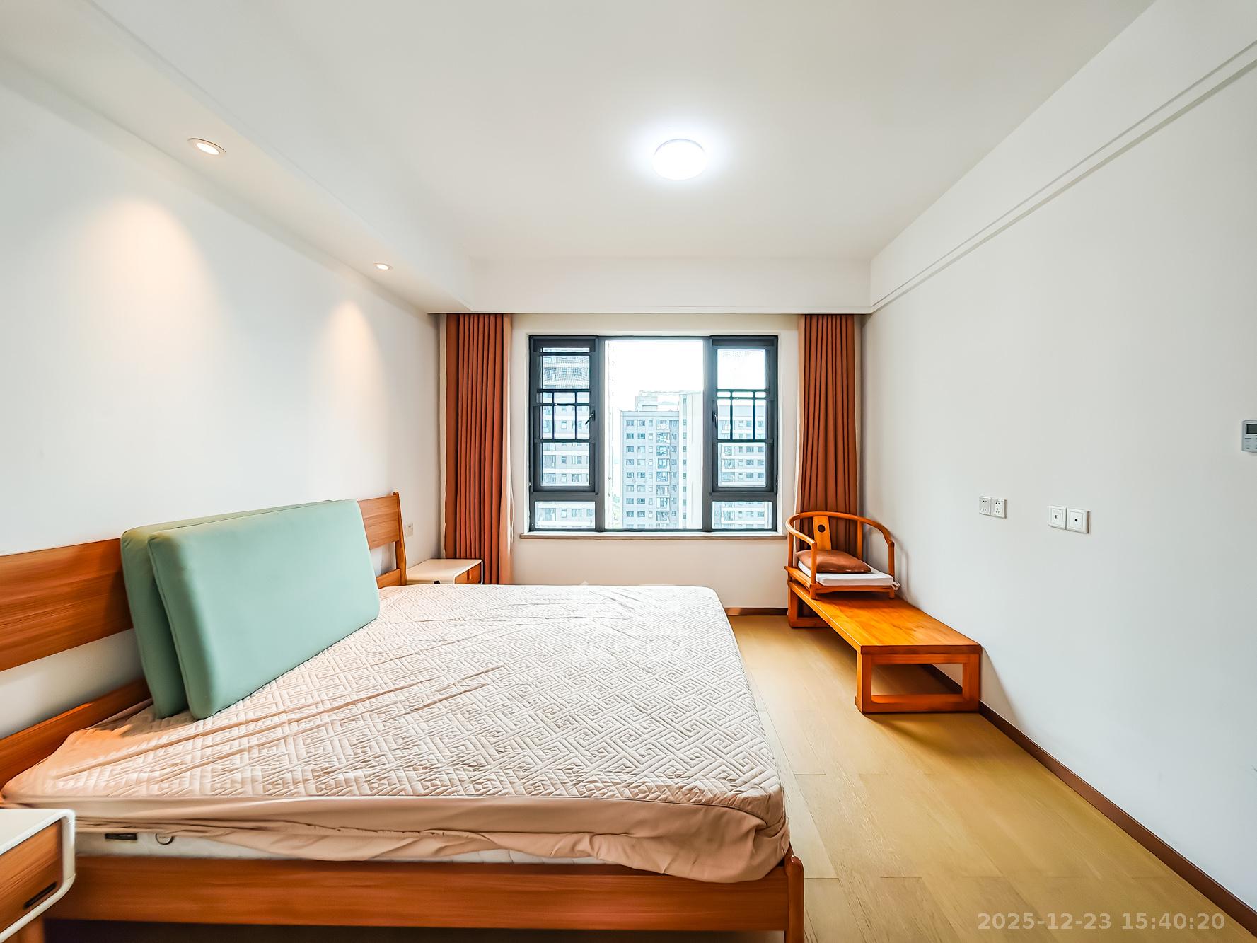 长沙万境潇湘  4室2厅2卫    3500.0元/月