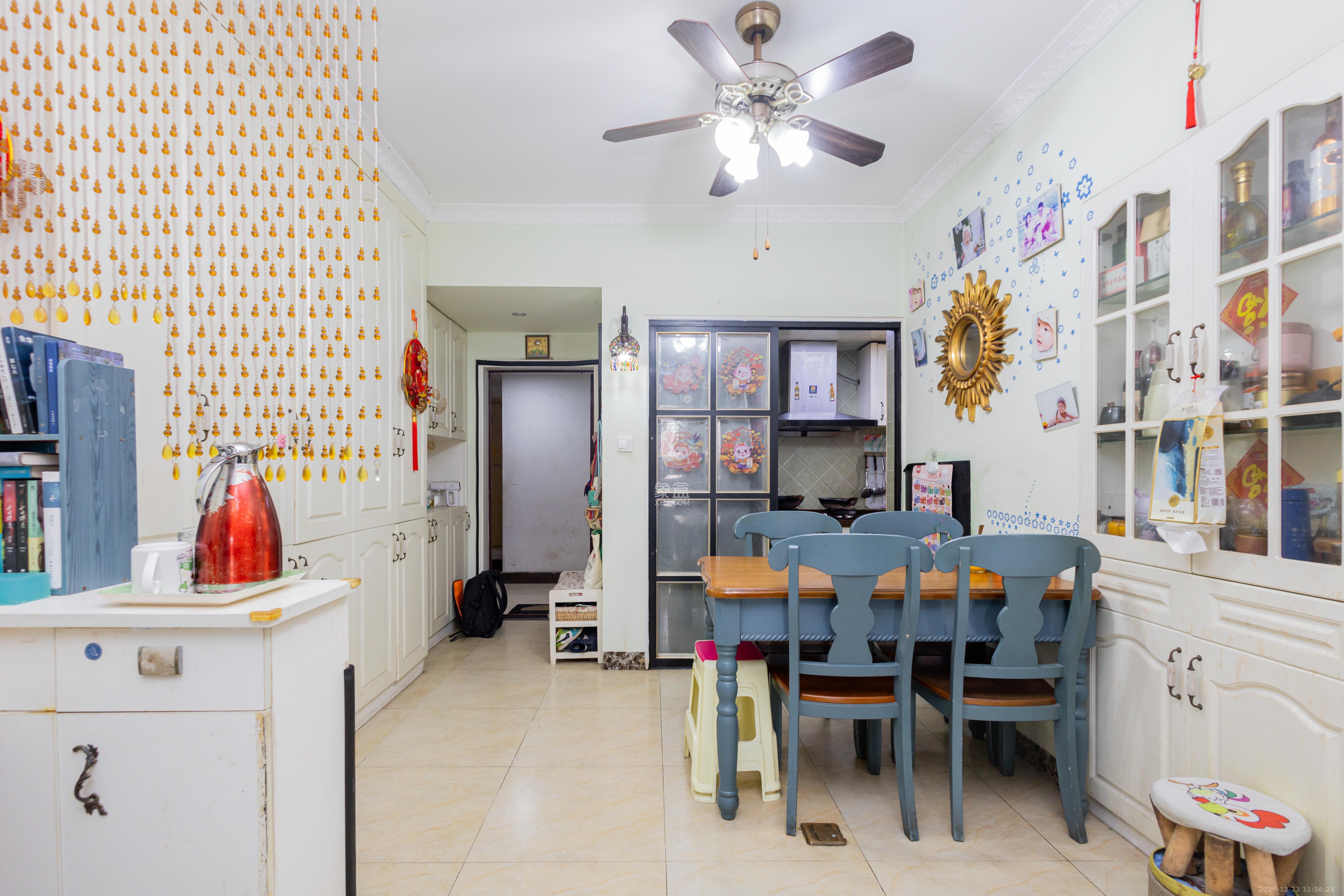 旭辉华庭  2室2厅1卫    41.0万客厅