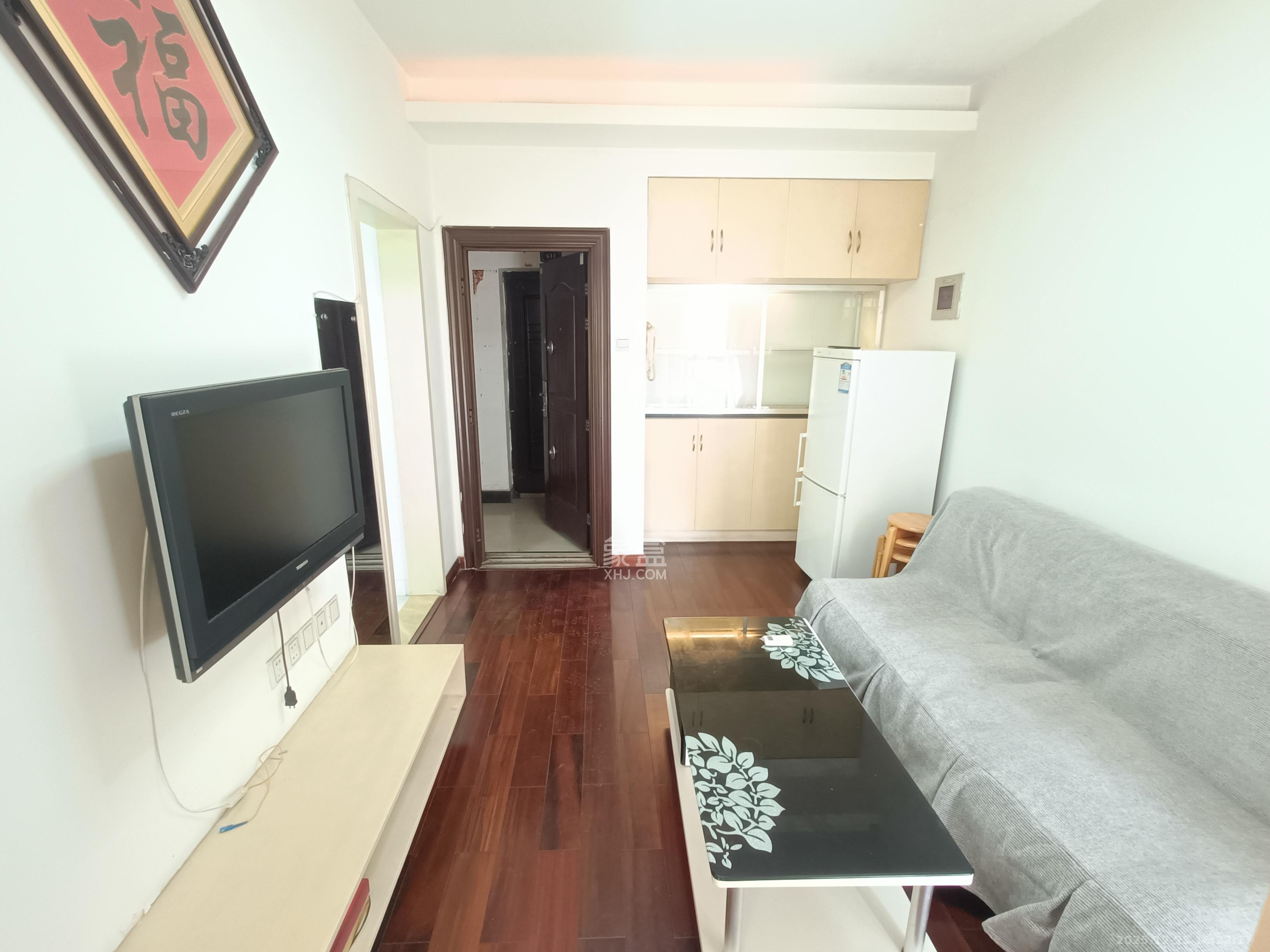 中江国际花城  1室1厅1卫    1700.0元/月