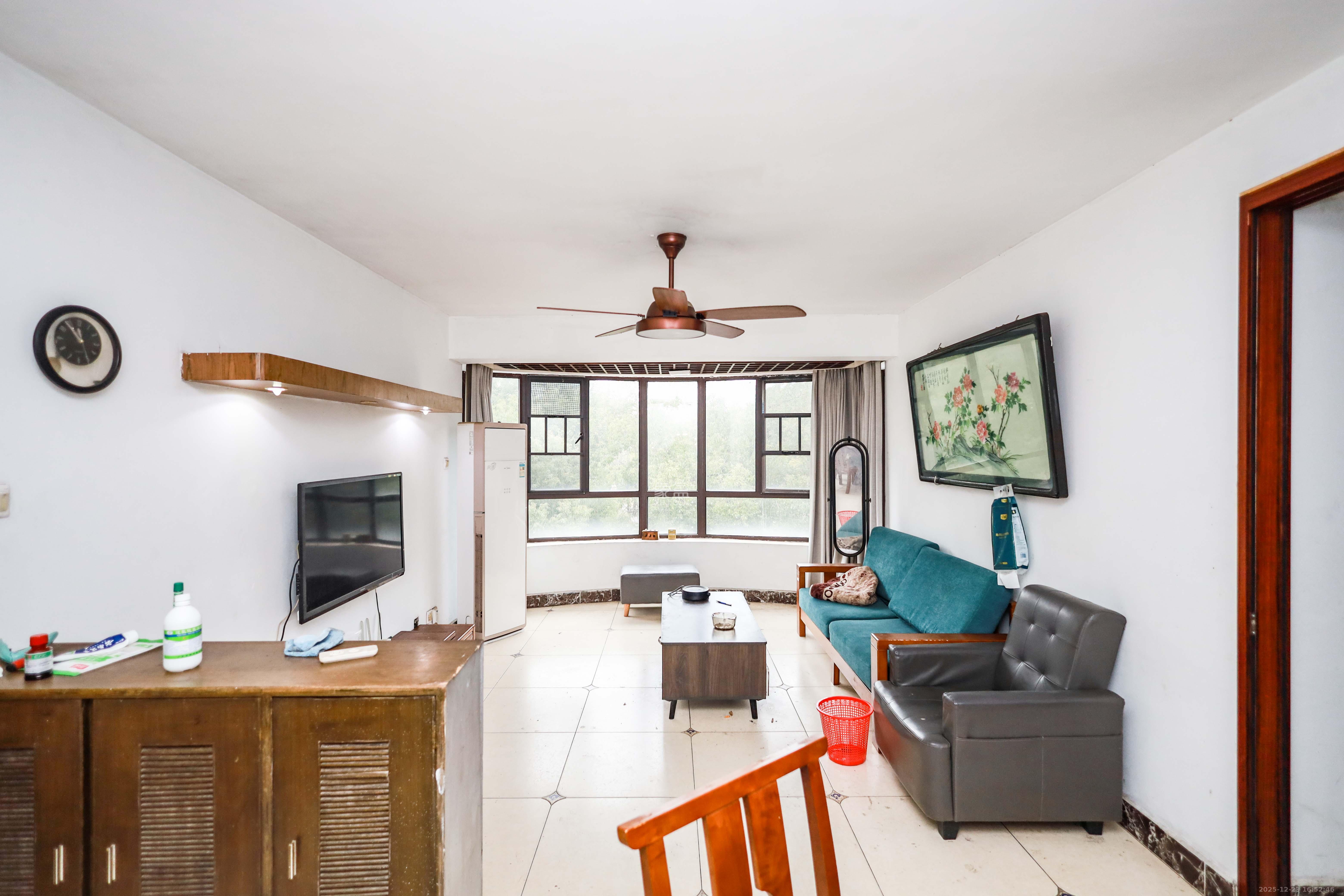 咸嘉新村嘉兴苑  3室2厅2卫    78.0万