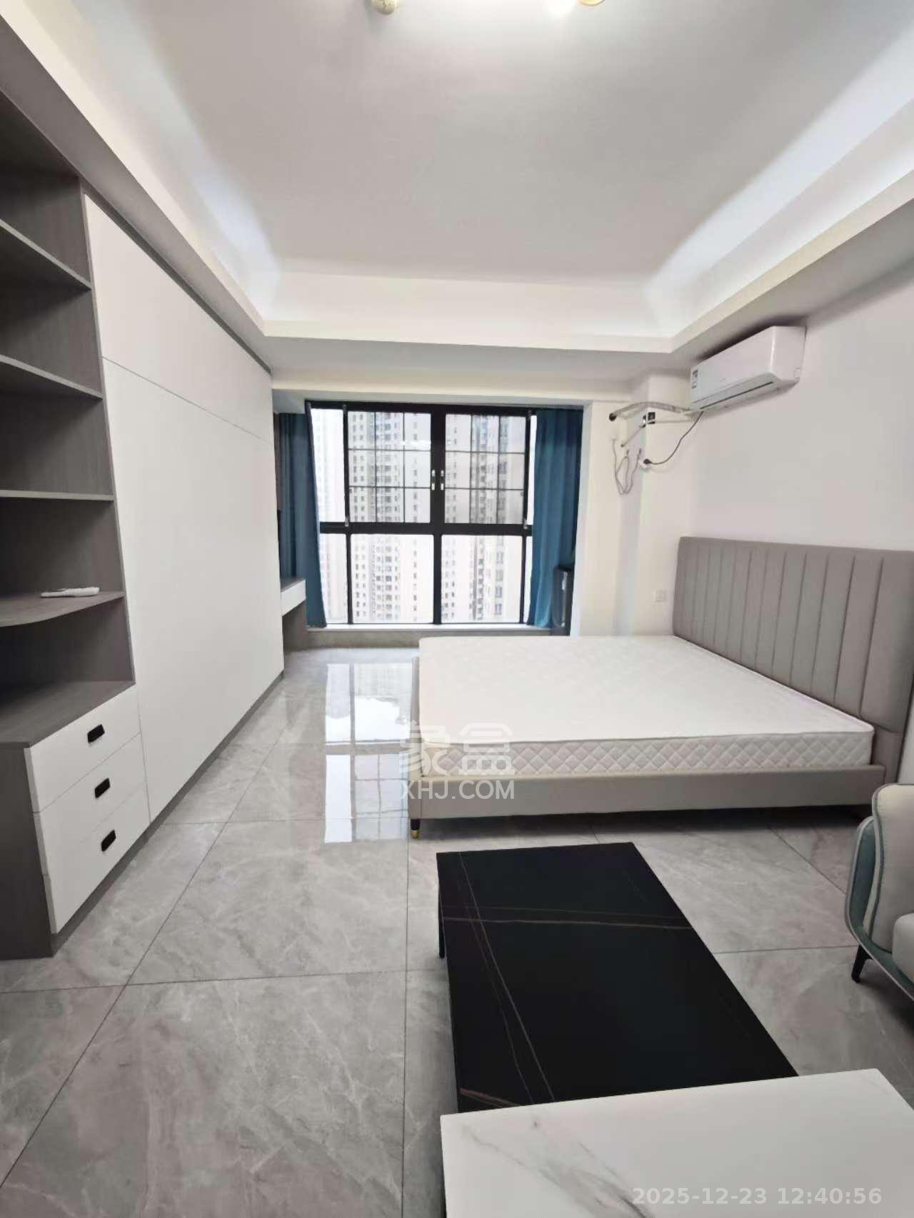 钱隆世家  1室1厅1卫    1500.0元/月