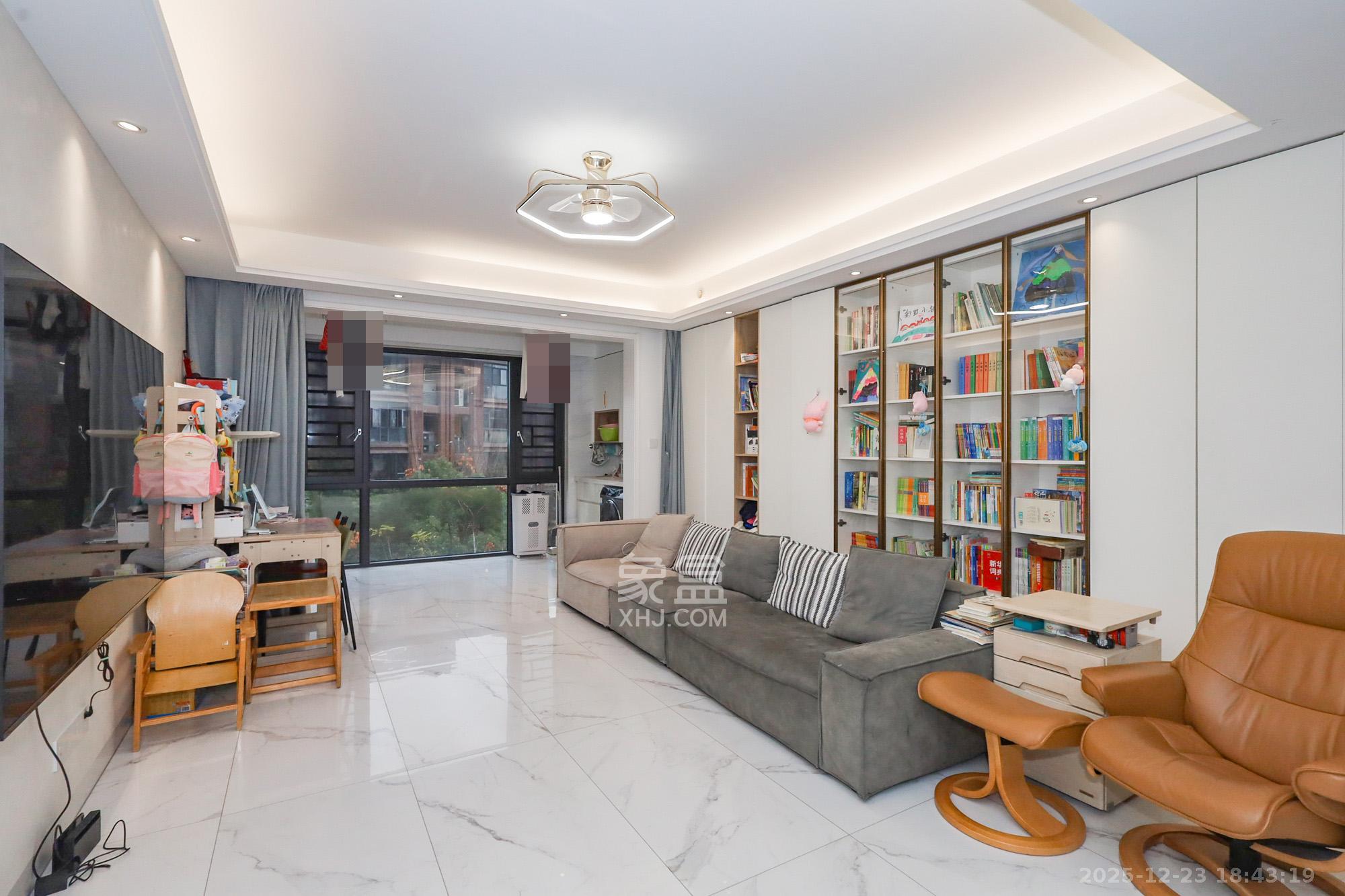 八方小区B区  3室2厅2卫    450.0万