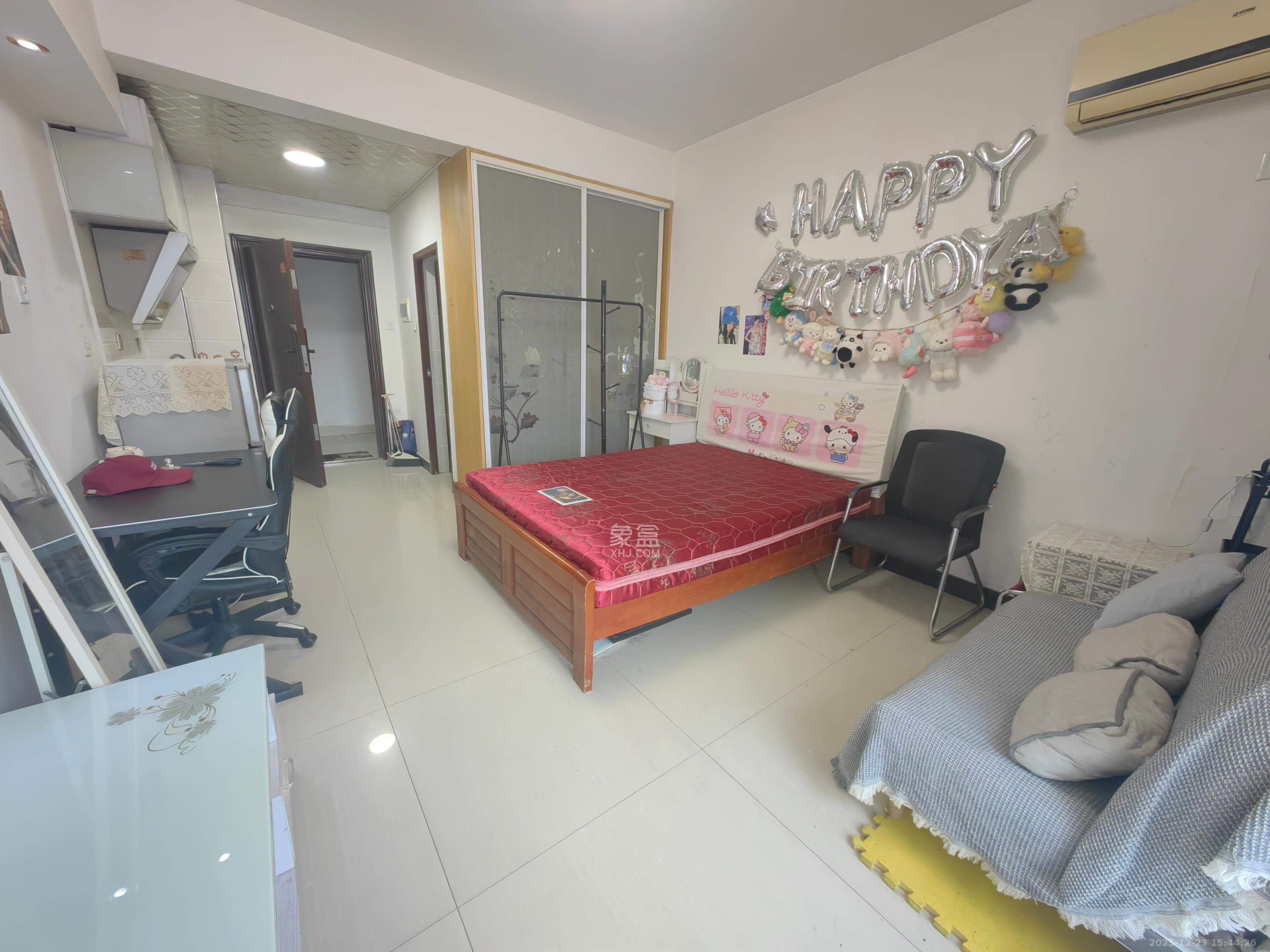 五一中央领御  1室1厅1卫    1500.0元/月