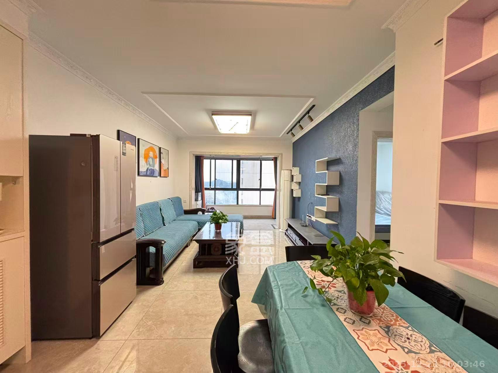 钱隆世家  3室2厅1卫    2200.0元/月