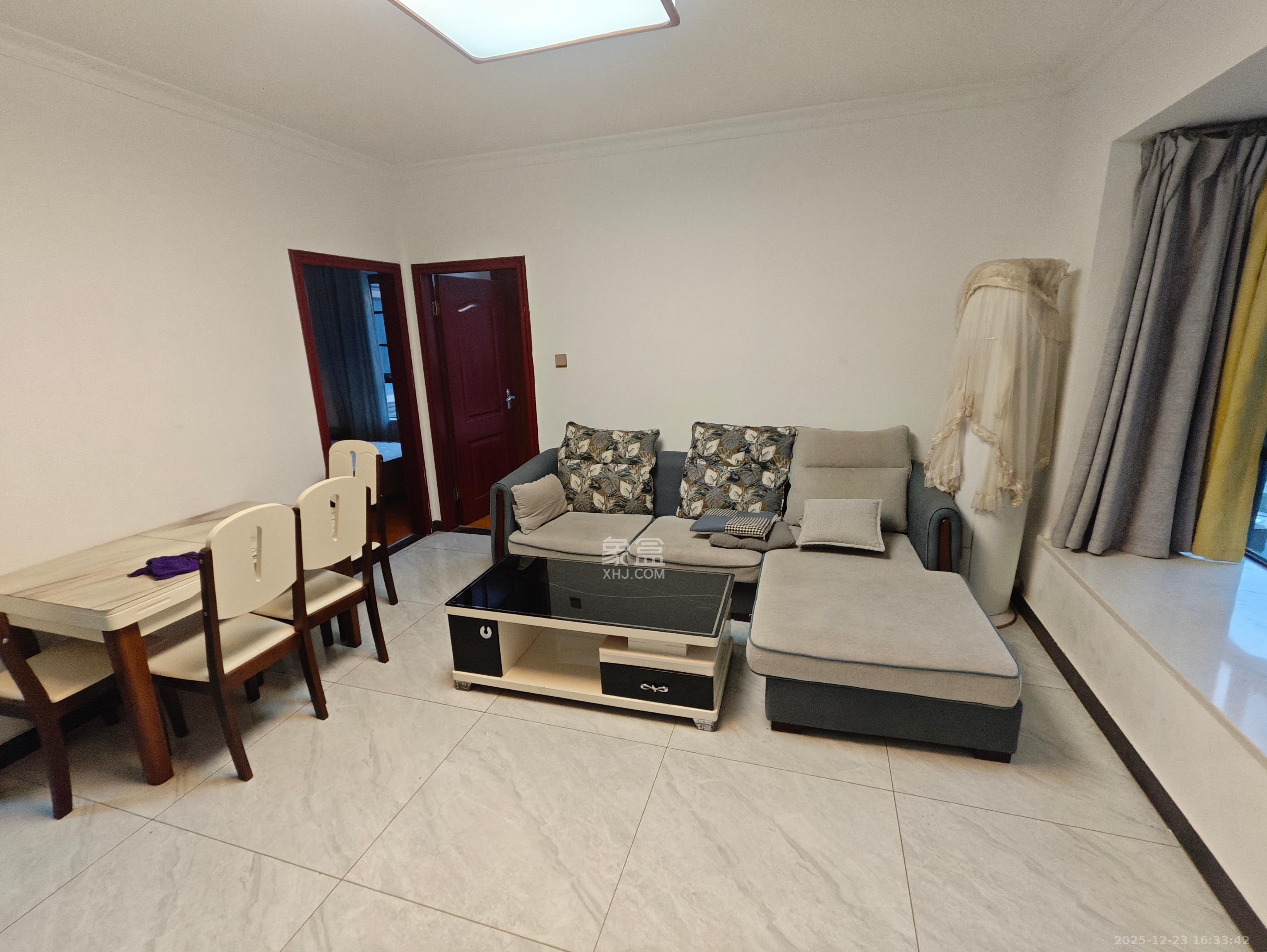 新新花园  2室2厅1卫    1700.0元/月