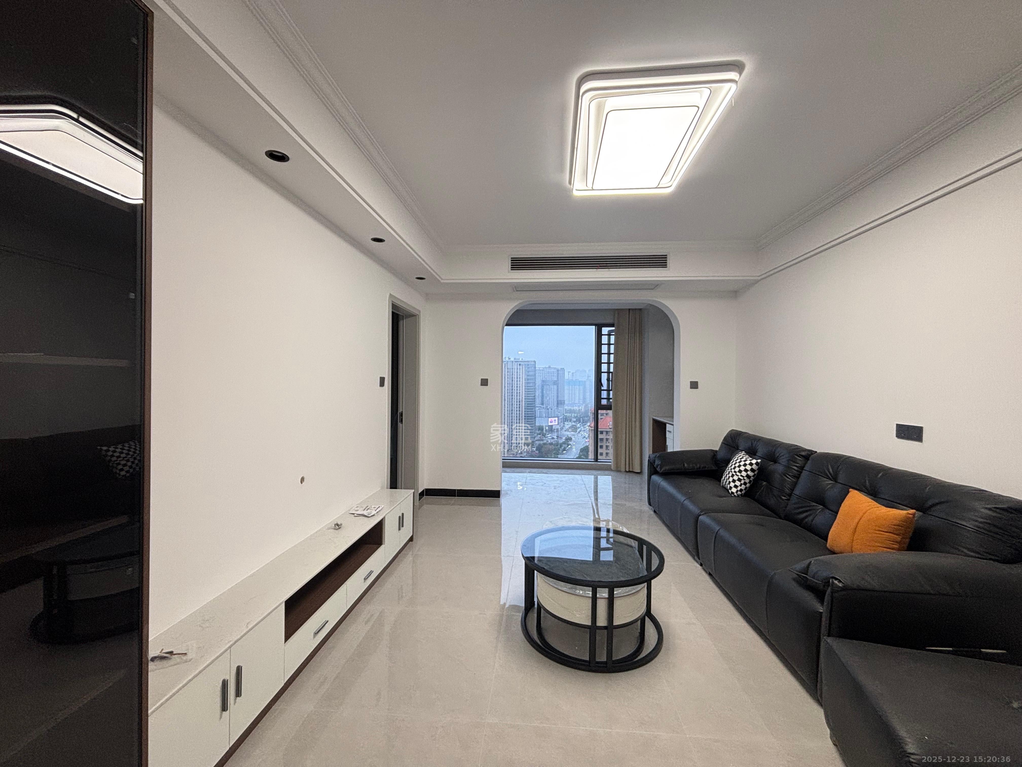 望远嘉苑  2室1厅1卫    2600.0元/月