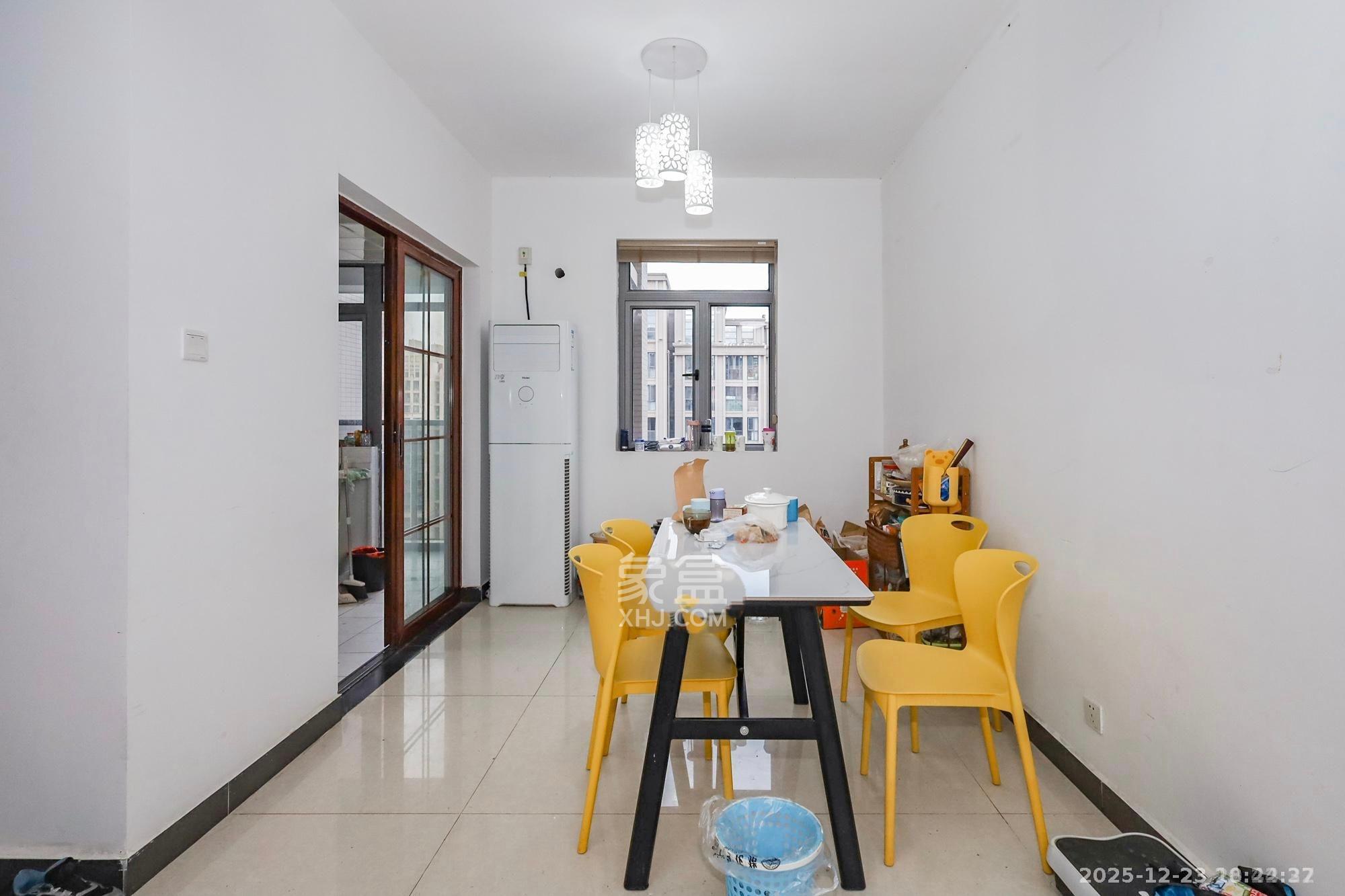 八方小区B区 4室2厅2卫 5500.0元/月 八方小区B区 4室2厅2卫 5500.0元/月室内图