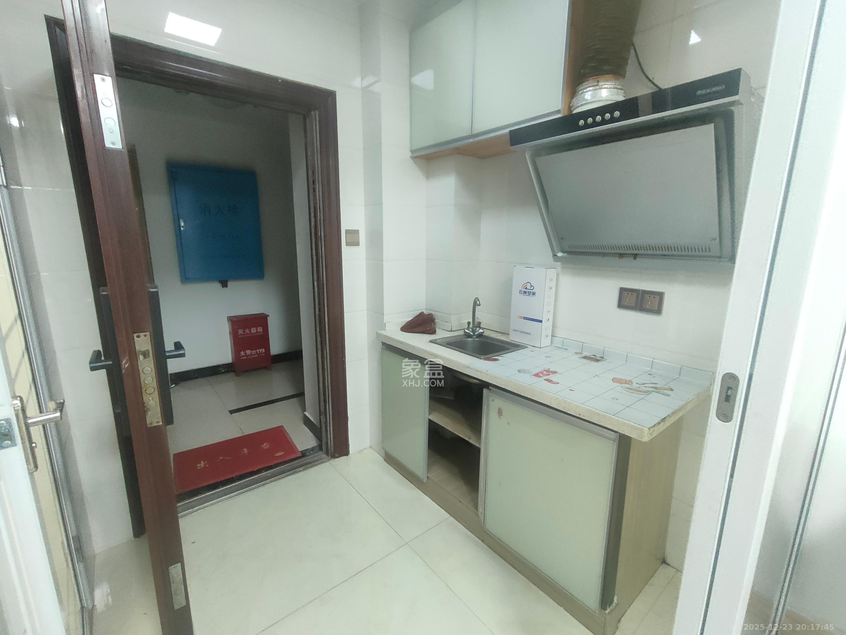 旭辉御府   41.43㎡      1300.0元/月室内图