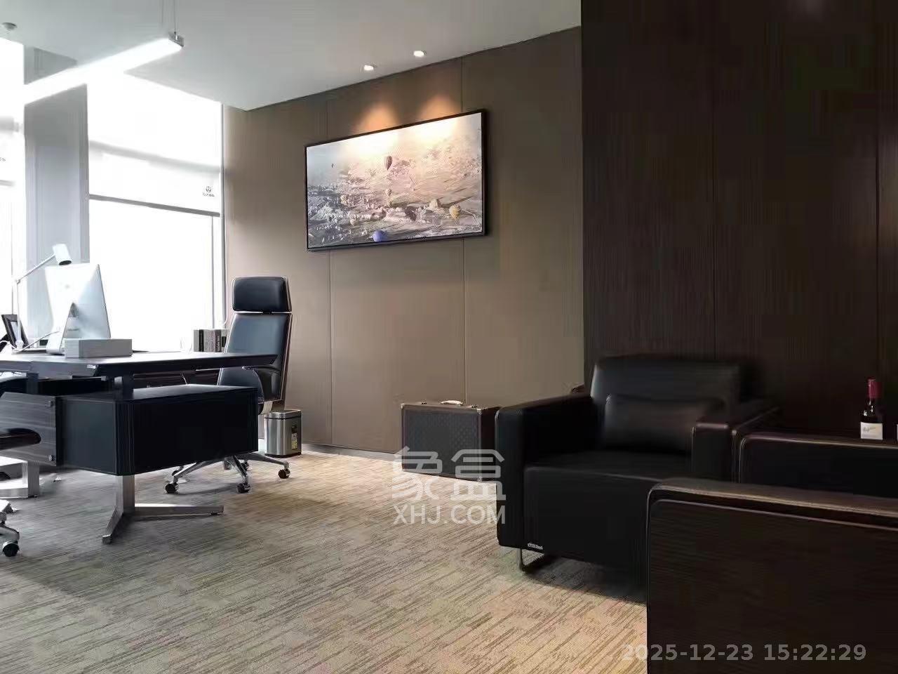 万达广场   100.0㎡      3999.0元/月室内图