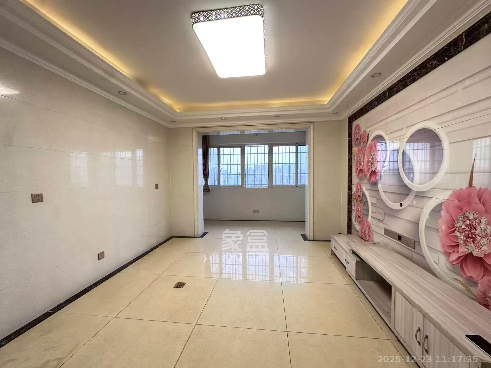 星城新宇黎锦苑  3室2厅1卫    1900.0元/月