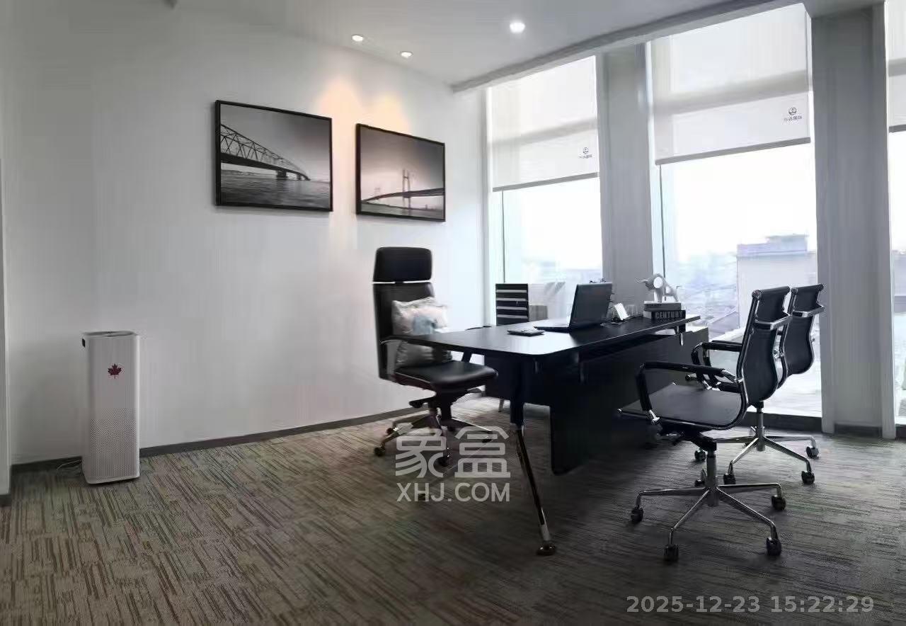 万达广场   100.0㎡      3999.0元/月室内图