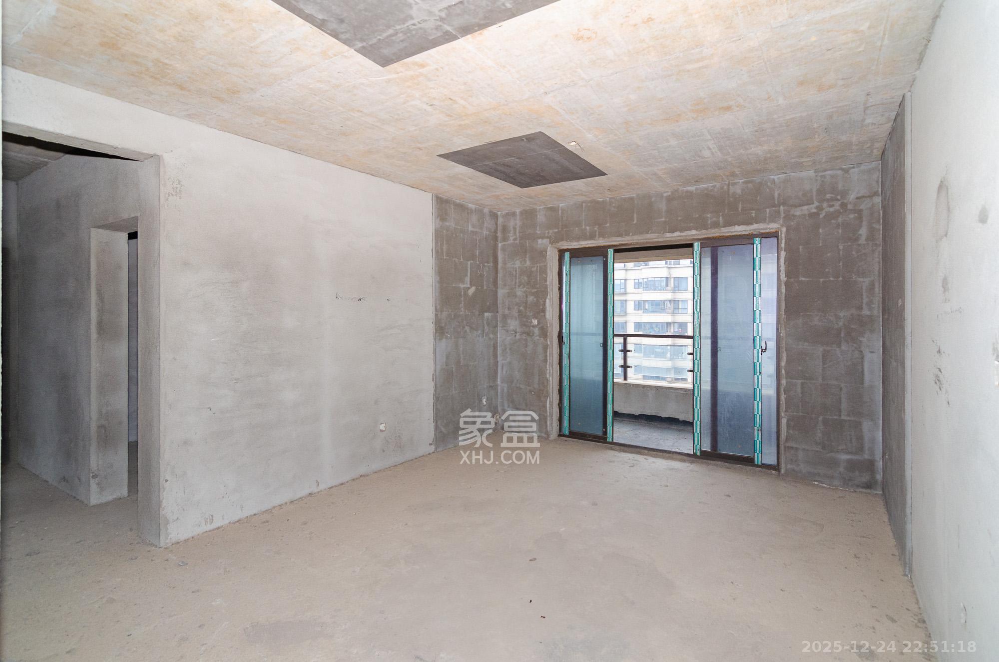 润和山水郡  4室2厅2卫    78.0万