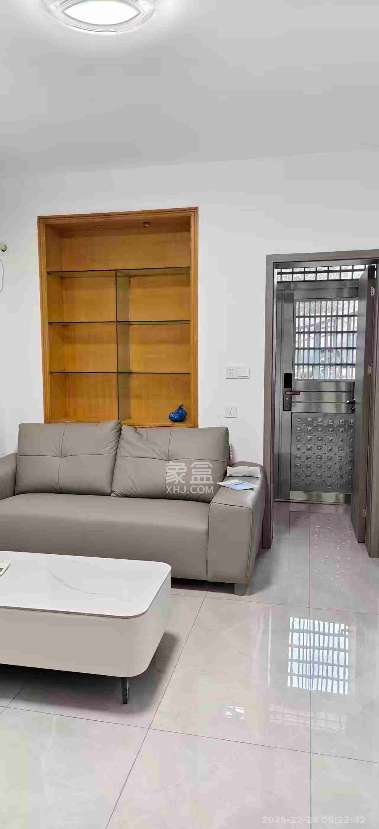 杜家塘小区  2室1厅1卫    2200.0元/月