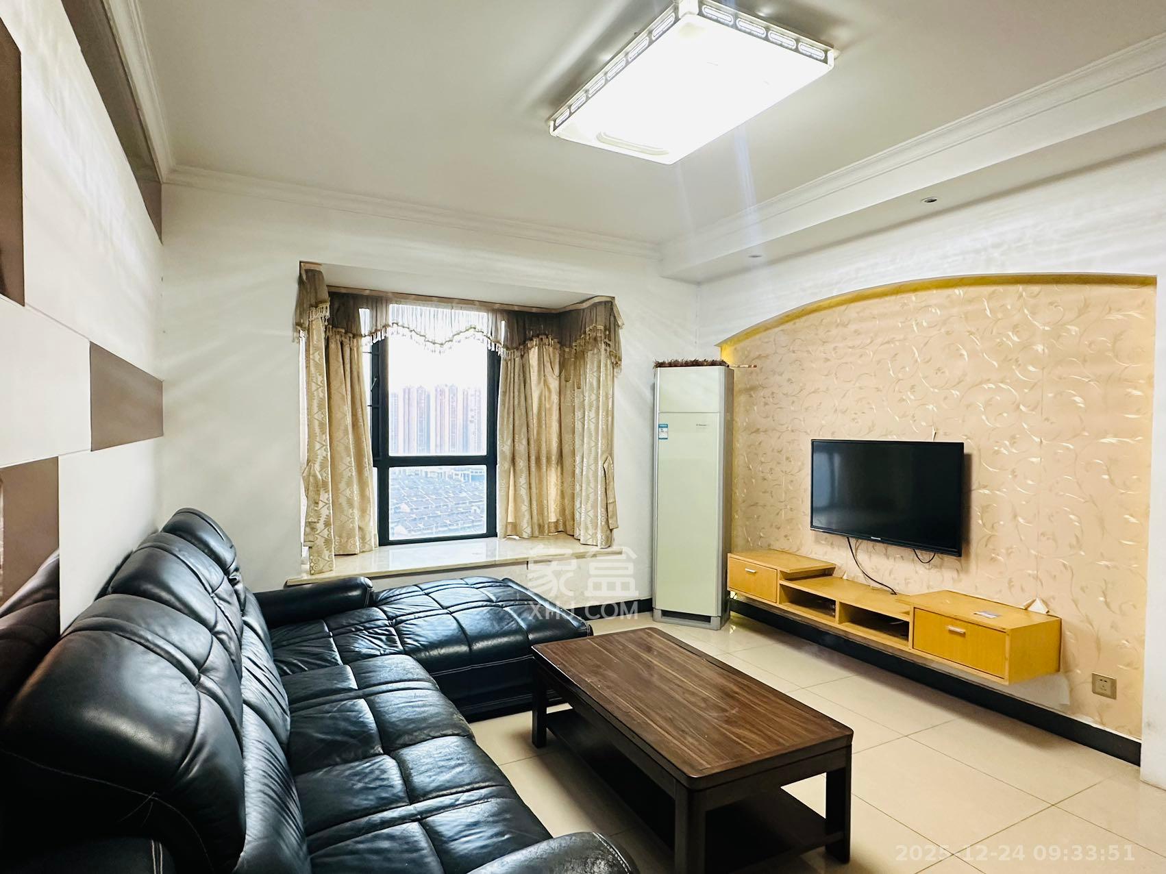 天元涉外桃园  3室1厅1卫    2500.0元/月