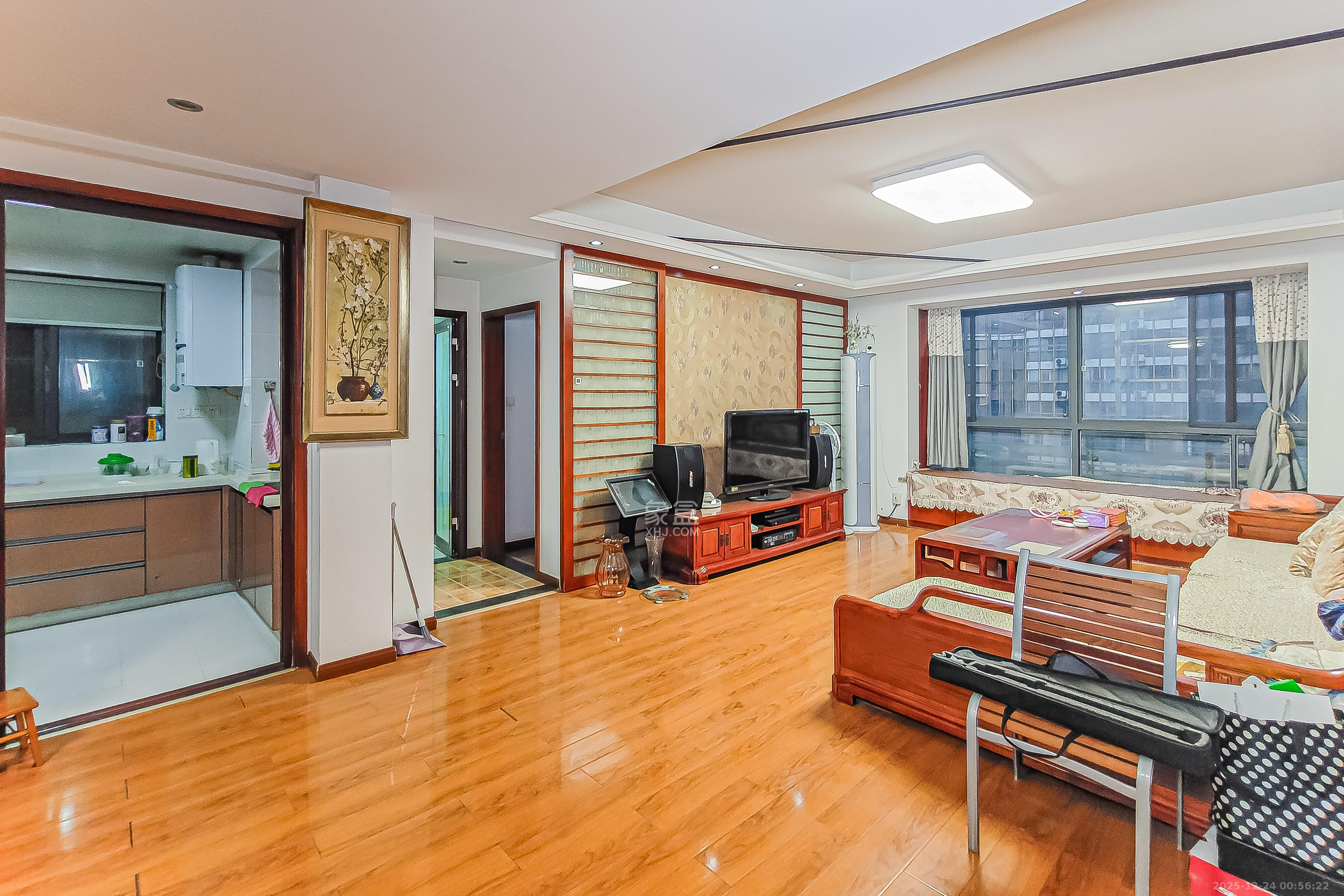 城市森林  3室2厅2卫    128.0万