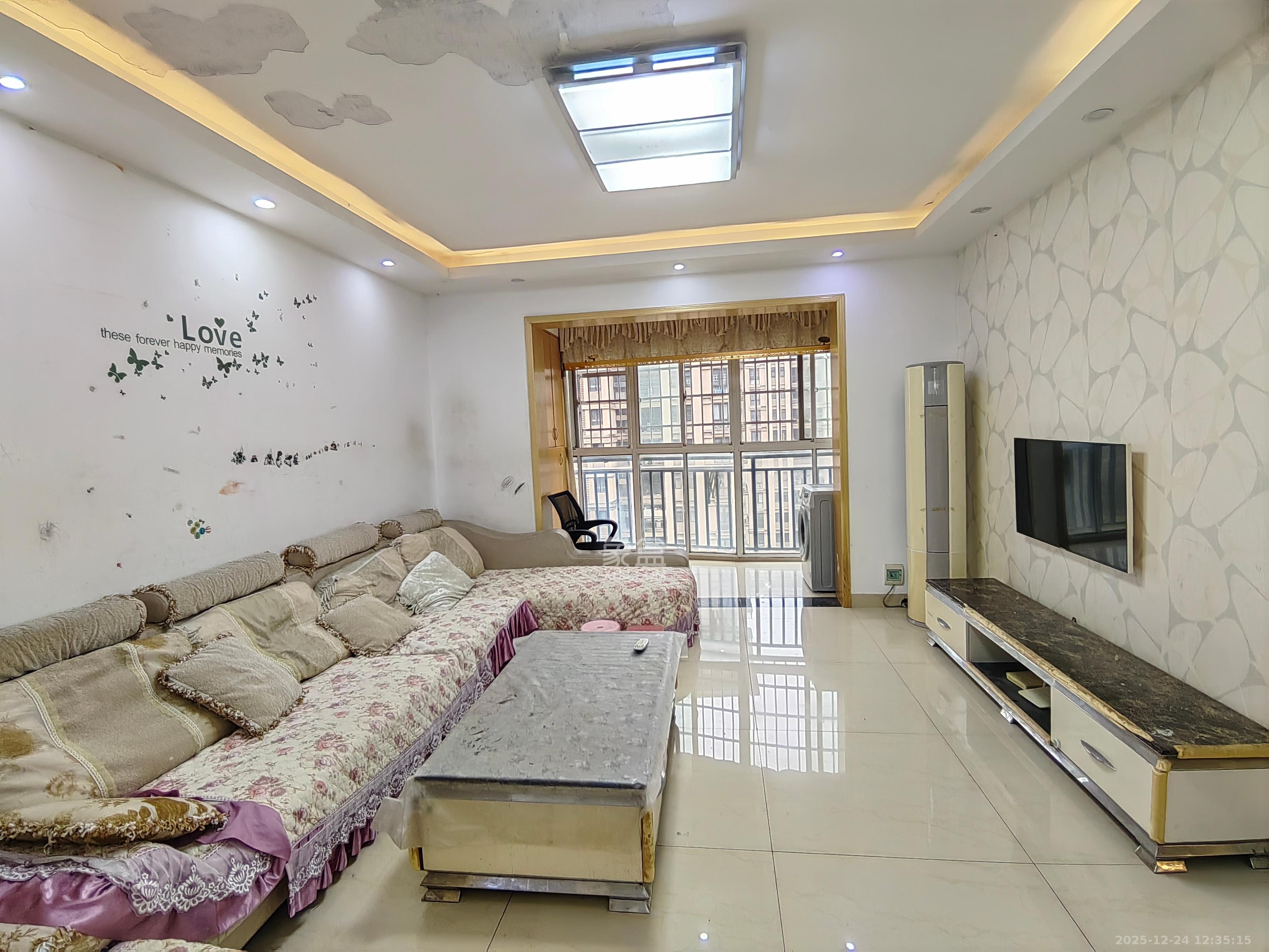 世景华庭  2室2厅1卫    1600.0元/月