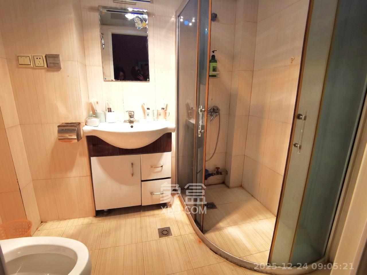 欧园  2室2厅2卫    2700.0元/月室内图