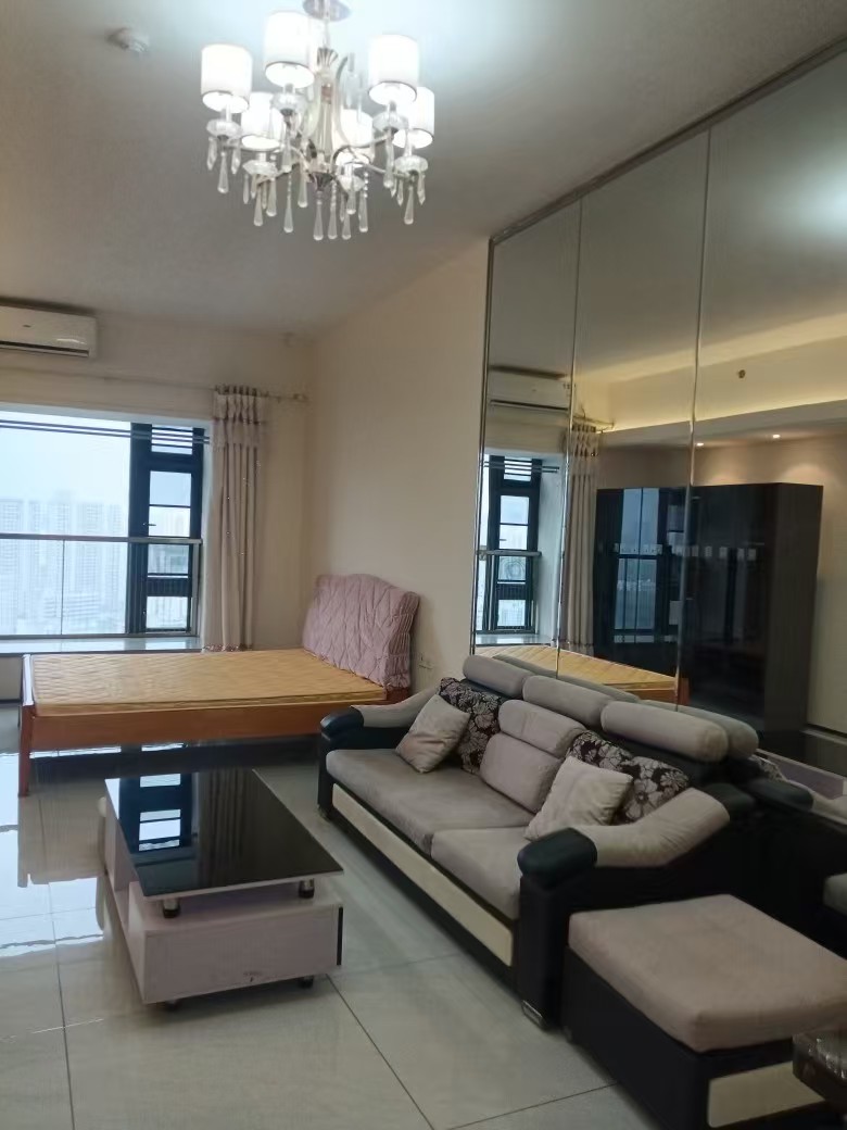 恒大外滩  1室1厅1卫    1900.0元/月