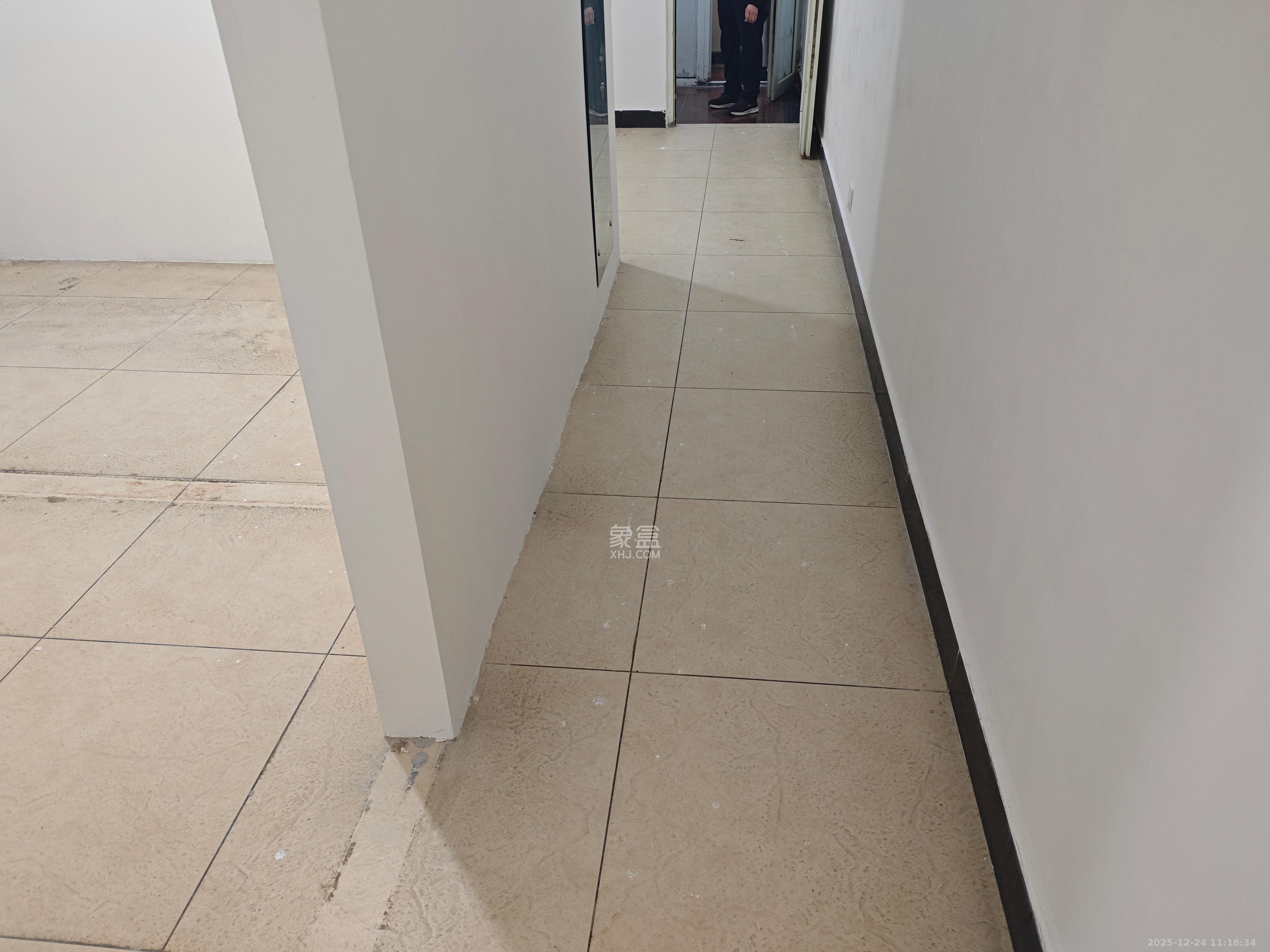 金峰小区南院   50.0㎡      1300.0元/月室内图